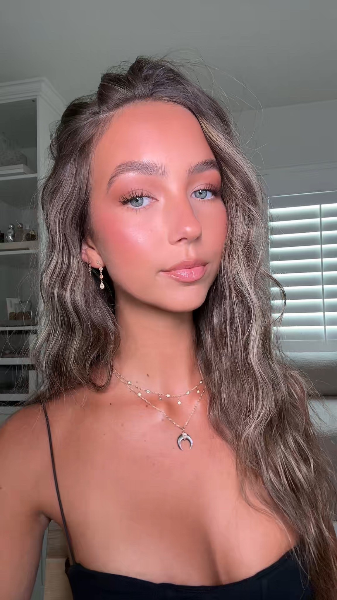 ultimate hot girl glam makeup products ✨

#LTKStyleTip #LTKItBag #LTKBeauty