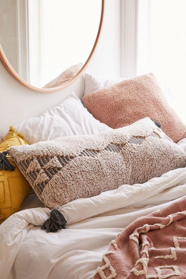 Amped Fleece Devon Body Pillow | Urban Outfitters (US and RoW)