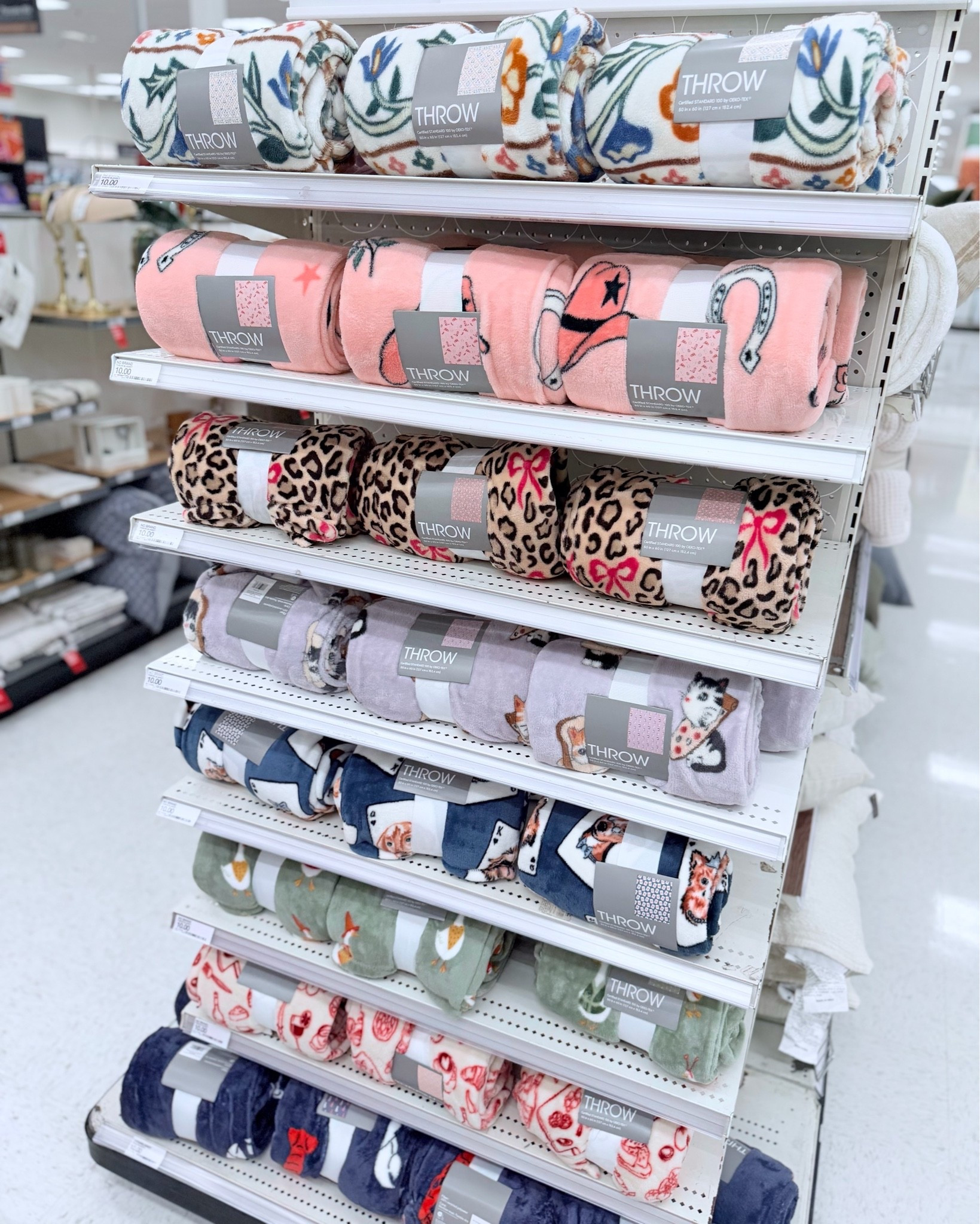 Target ✨ $10 throw blankets

#LTKSeasonal #LTKHome #LTKU