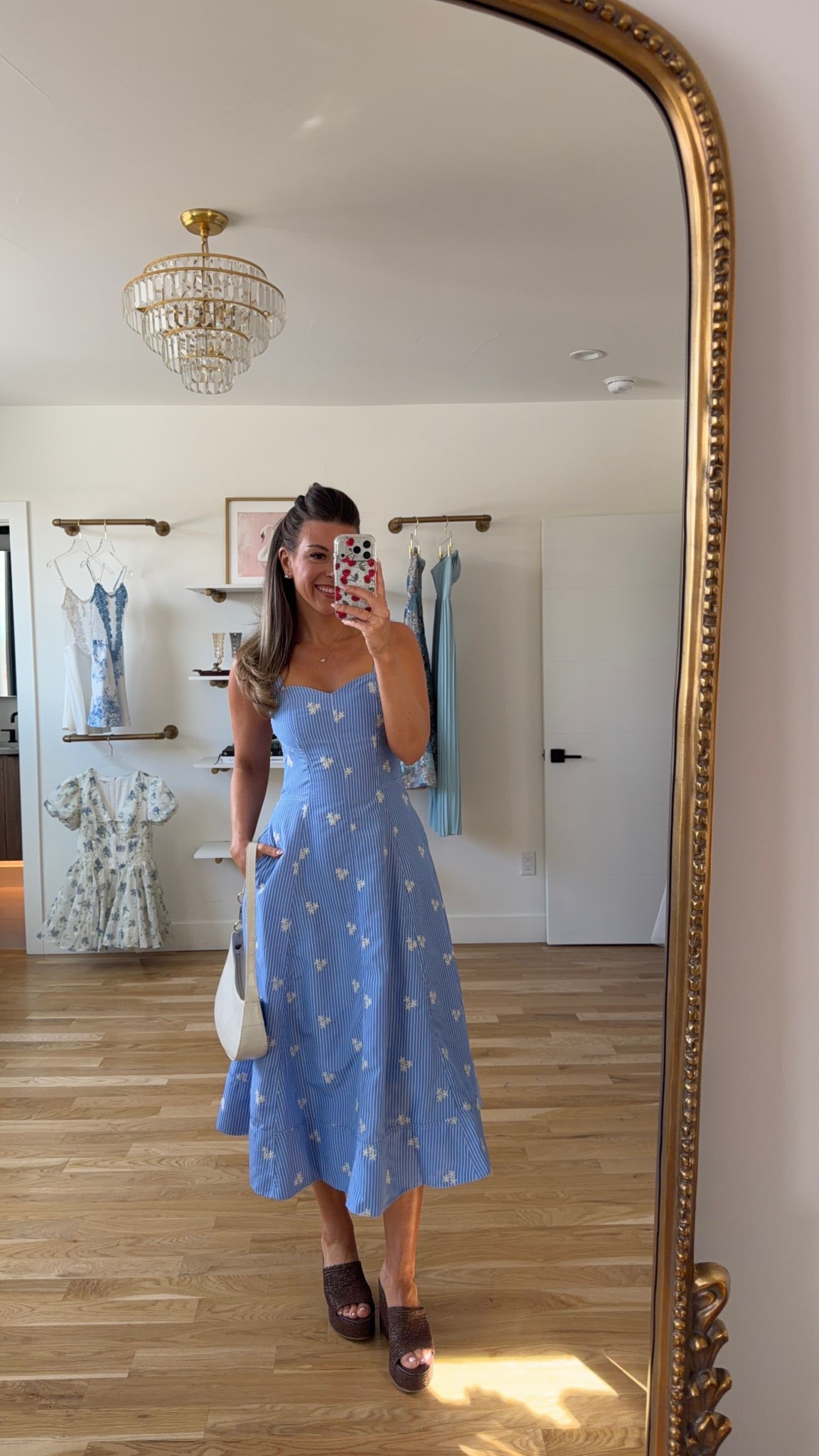 Macys blue floral midi wedding guest or spring event dress

Electric picks code: emerson20

Wearing my usual small/2

Wedding guest
Spring event
Shower dress
Floral midi
Special occasion
Summer dress


#LTKSeasonal #LTKootd #LTKWedding