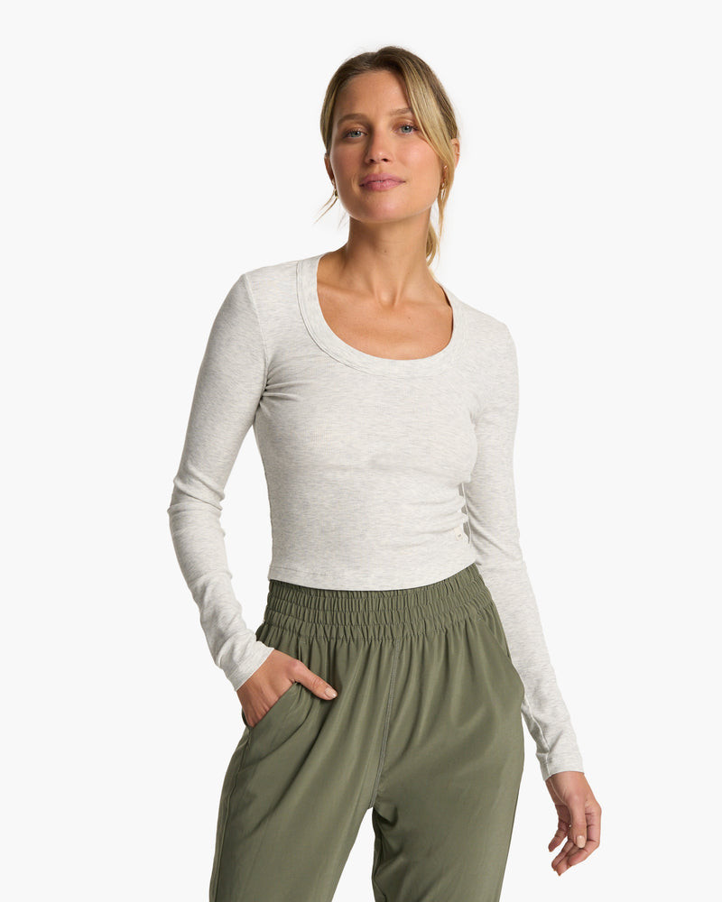 Long Sleeve Pose Scoop Tee | Vuori Clothing (US & Canada)