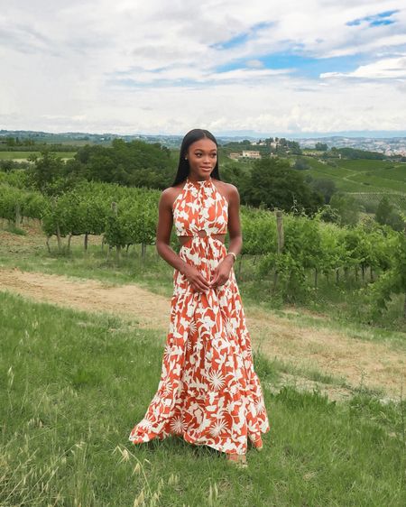 Floral maxi dress, summer dress, Maxi Dress, brown maxi dress, print dress, What to wear in Italy, Italy style, Tuscany 

#LTKunder100