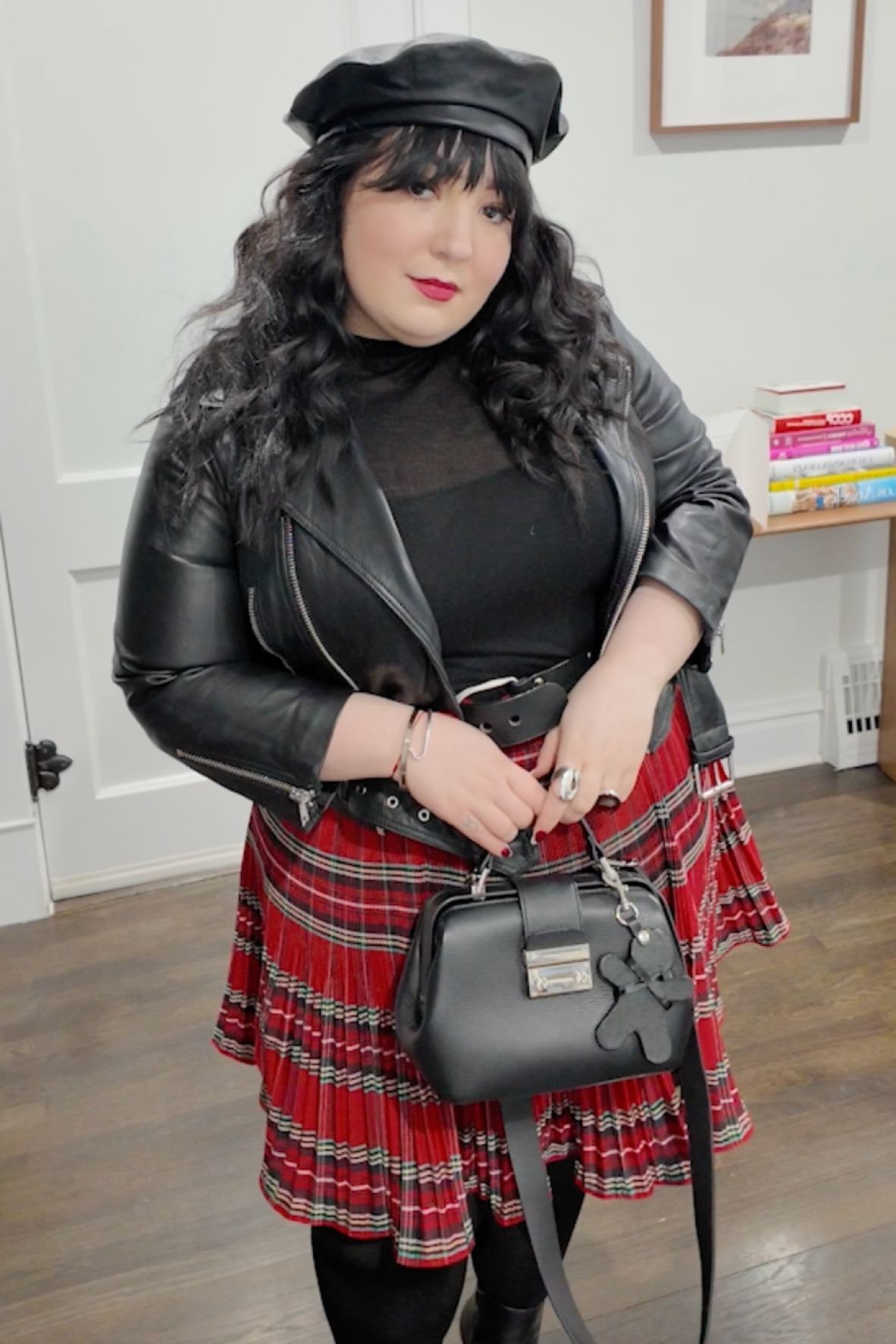 Tartan on the bottom, leather on top 💋

#plussize #outfit #curvyfashion #midsizeoutfits

#LTKMidsize #LTKStyleTip #LTKPlusSize