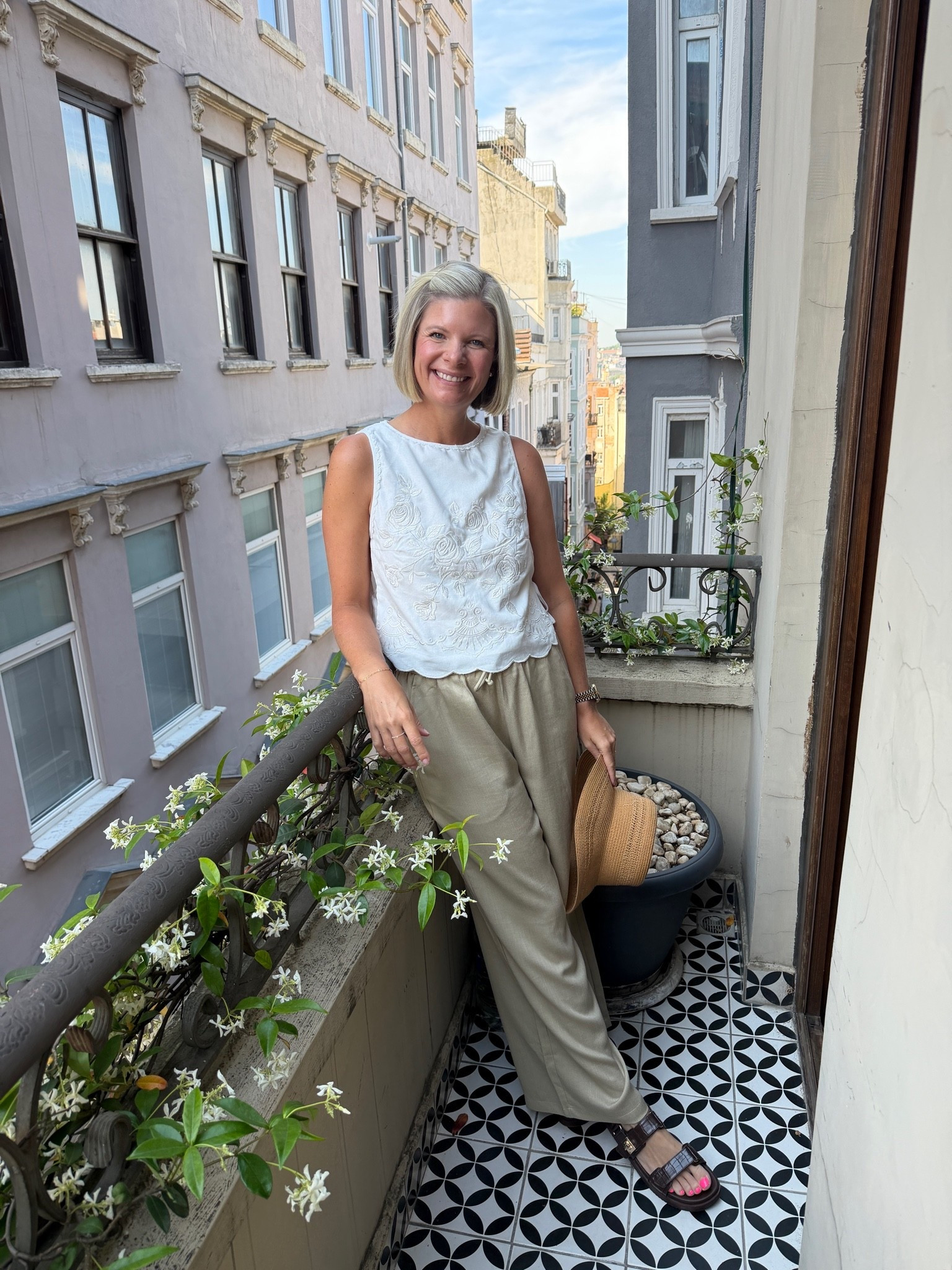 Wide leg linen pants TTs
Linen white shirt TTs
Brown sandals TTs

#LTKTravel #LTKOver40