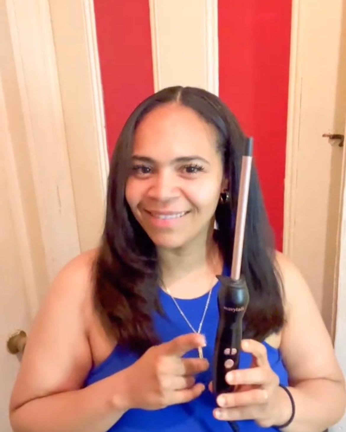 Okay wait… why did this come out SO good 😭💖

I was literally just trying to curl one section to see if it would even work…

and now I’m looking at my hair like hold onnnn 👀

as a mom I don’t have time to be switching between 3 different tools just to look halfway put together

this was quick, easy, and actually gave me a soft curl instead of that stiff look

be honest… would you actually use a tool like this or are we all just influenced at this point 😂👇

#LTKvlog #LTKPlusSize #LTKselfcare