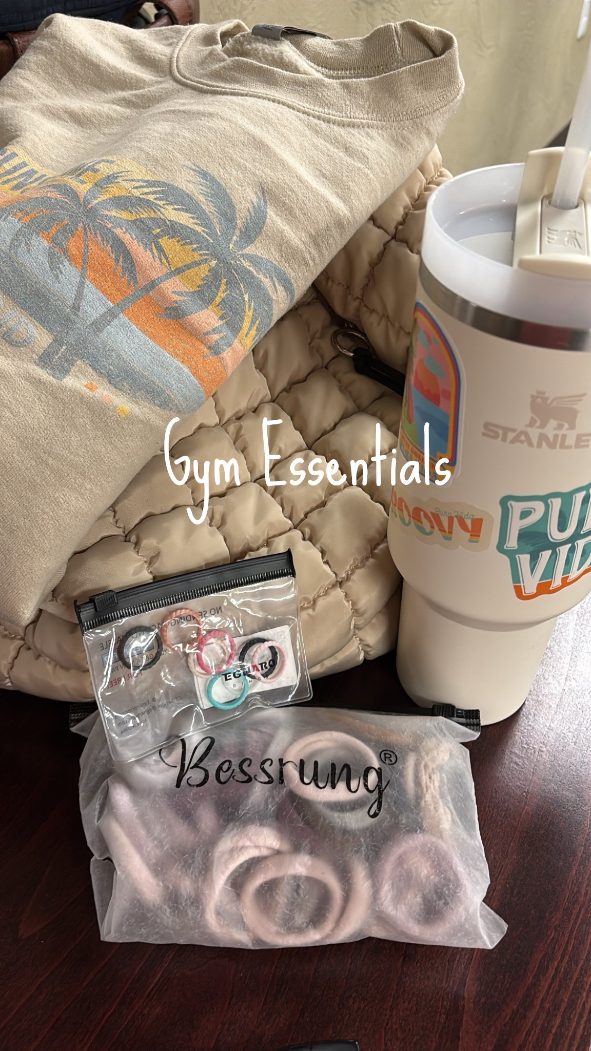 What’s in my gym bag? 

#LTKActive #LTKStyleTip