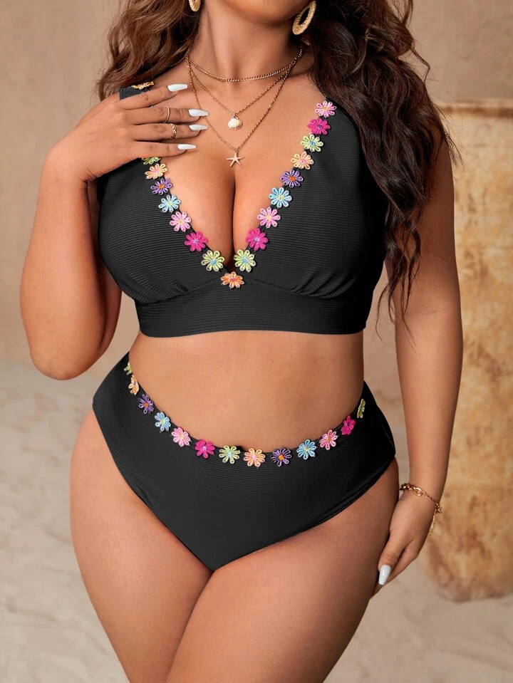 Plus Appliques Detail Bikini Swimsuit | SHEIN