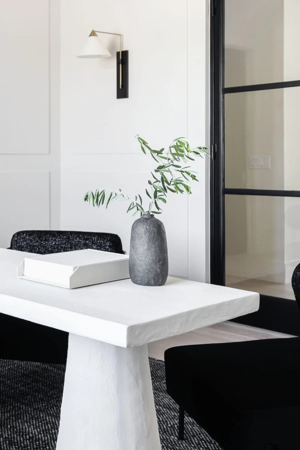 Joanie Textured Vase | THELIFESTYLEDCO