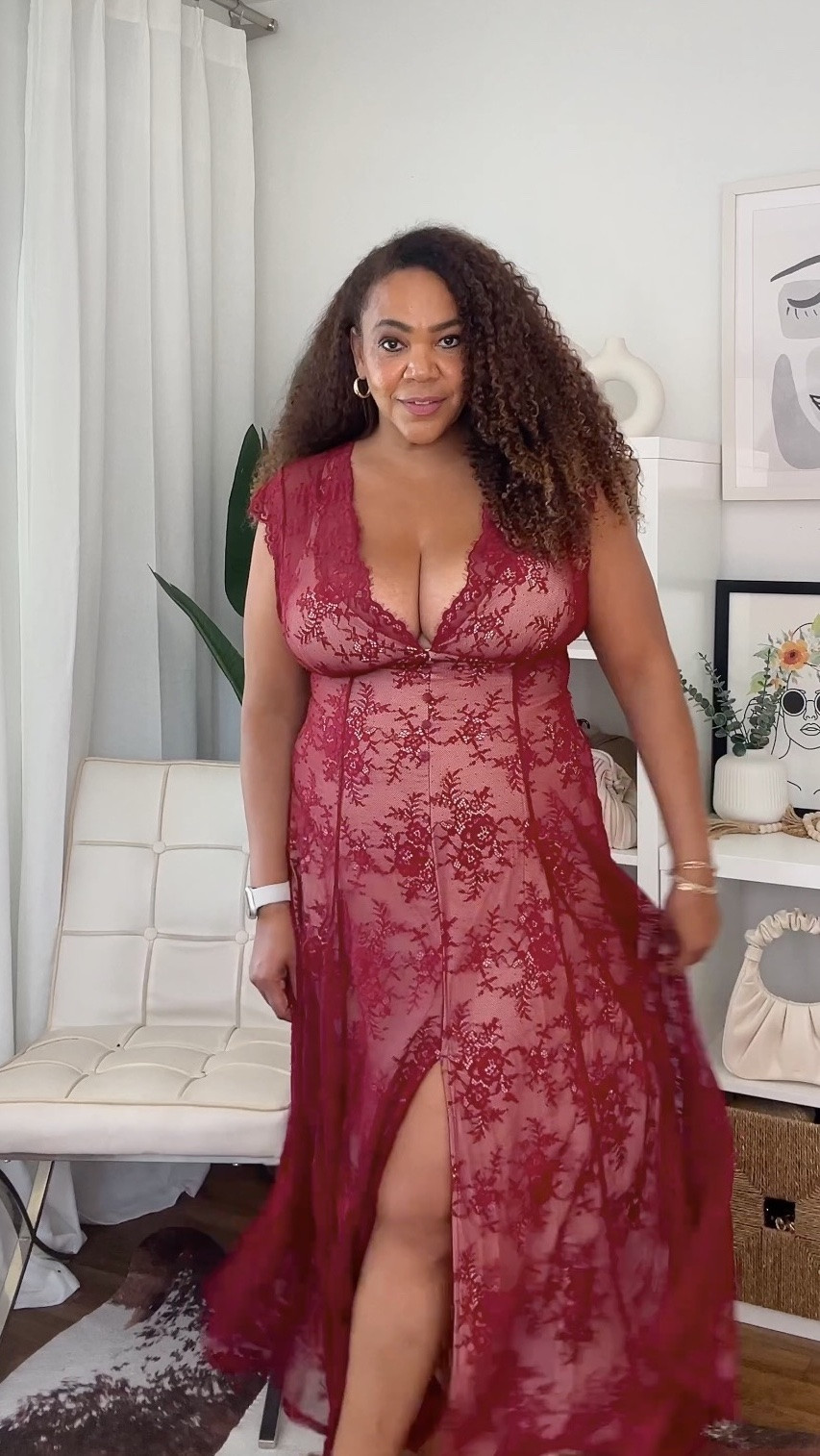 An absolute gem 💎!! Built in bra and shapewear so it’s a one ☝🏾 and done ✔️! Size xxl

#LTKMidsize #LTKOver40 #LTKWedding