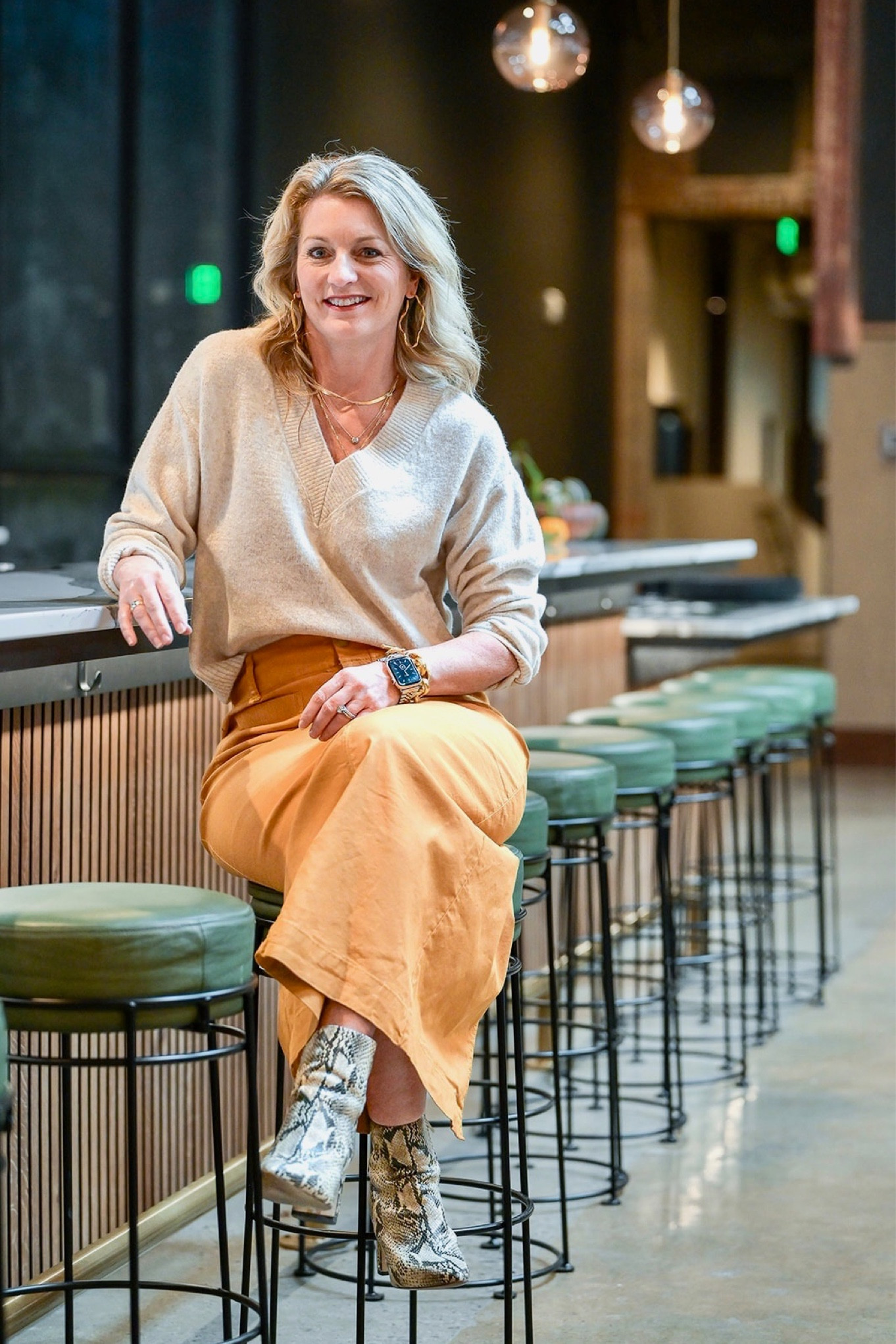 Fall style perfection 🥰🥰

#LTKSeasonal #LTKover40 #LTKshoecrush