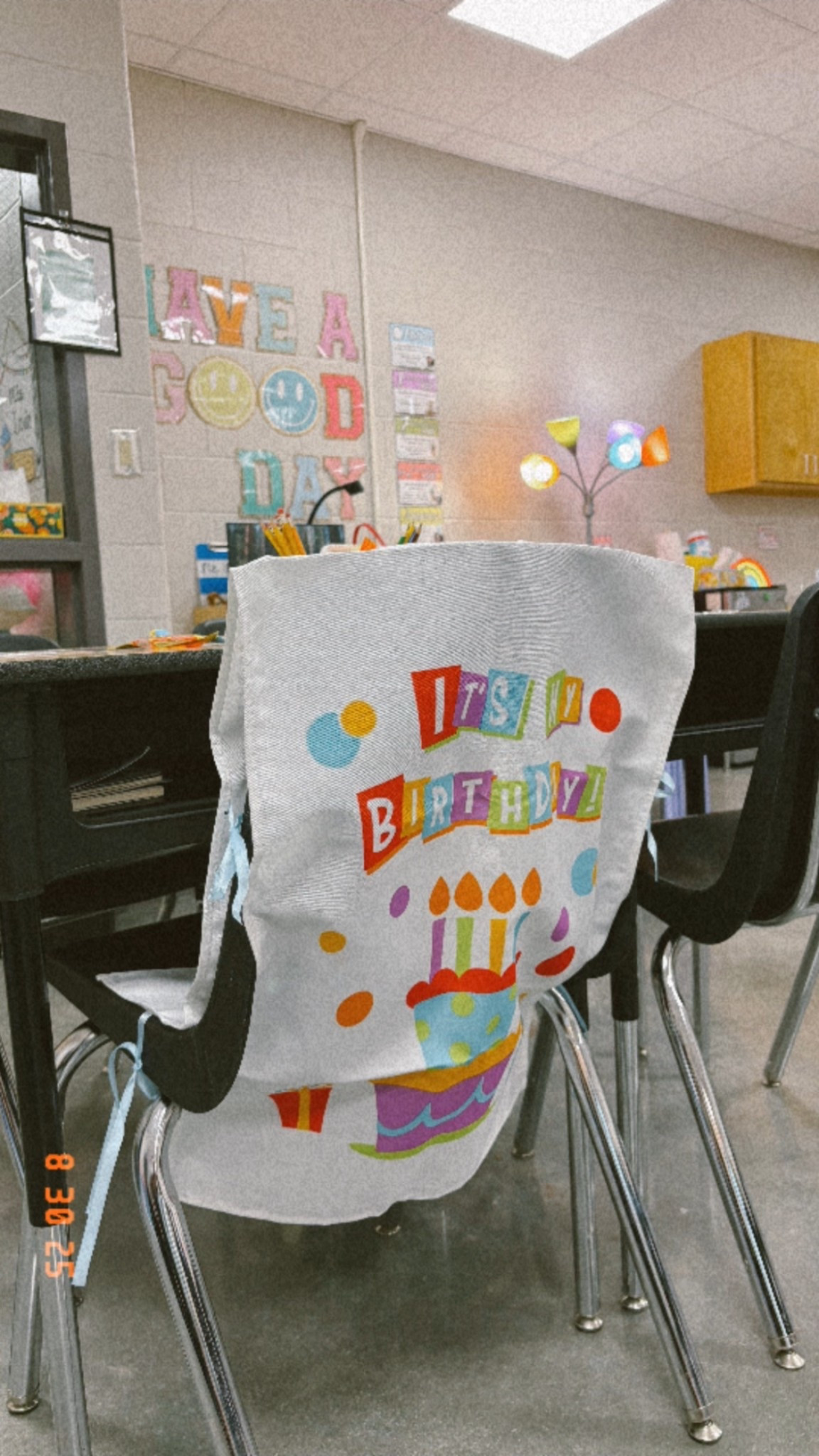 classroom birthday chair covers ✏️🥳🩷

#LTKFamily #LTKKids #LTKStyleTip