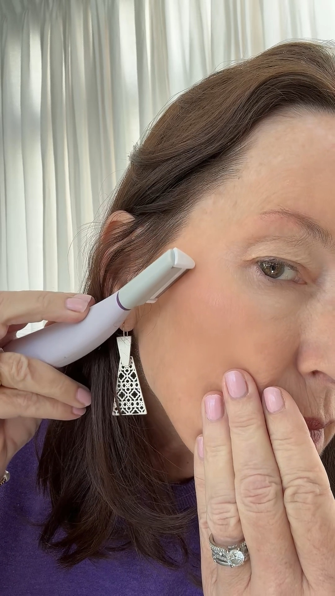 you can give yourself super soft skin at home by removing the peach fuzz ( dermaplaning) this treatment saves lots of time and money when you do it at home and your skin products  will absorb so much more effectively 
#dermaplaning  #over60skin #michaeltodd

#LTKBeauty #LTKMidsize