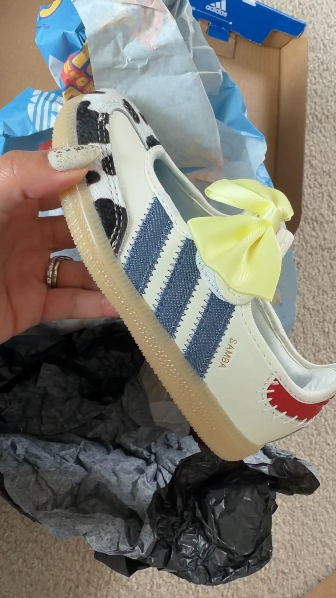 You’ve got a friend in me 🥹 How adorable are these #ToyStory #Sambas from @adidas?! I cannot wait to gift these to my niece!!! I tagged the same shoe at multiple retailers to ensure you get your kids size! Limited stock available so add to cart now. Also available in women’s if you want to match your littles!

#forkids #giftideas #giftideasforkids #kidsambas #kidshoes #kidgifts #maryjanes

#LTKKids #LTKBaby