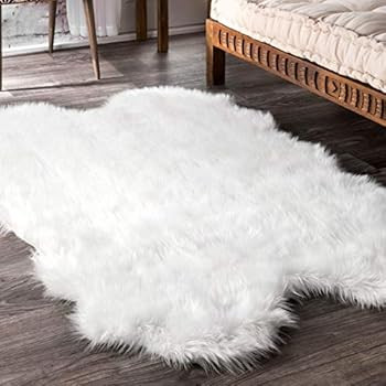 nuLOOM Sexto Deonna Faux Sheepskin Shag Rug, 5' 3" x 6', White | Amazon (US)