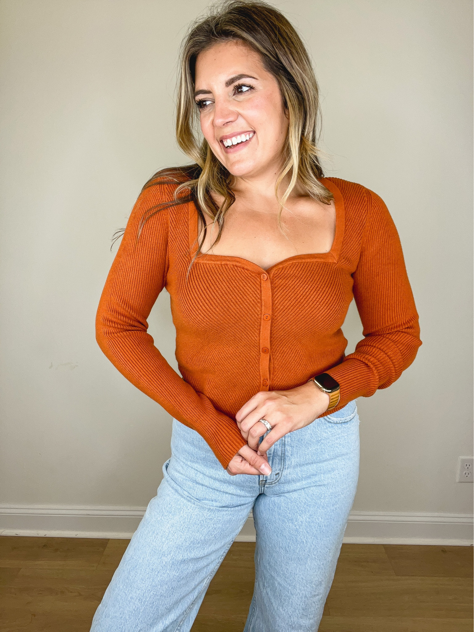 Abercrombie finds! 20% off 3+ items, 15% off 2. @abercrombie try on: sweetheart neckline cardigan. (Medium) Fits tts. High rise relaxed jeans fit tts. (29)


#LTKunder50 #LTKunder100 #LTKsalealert