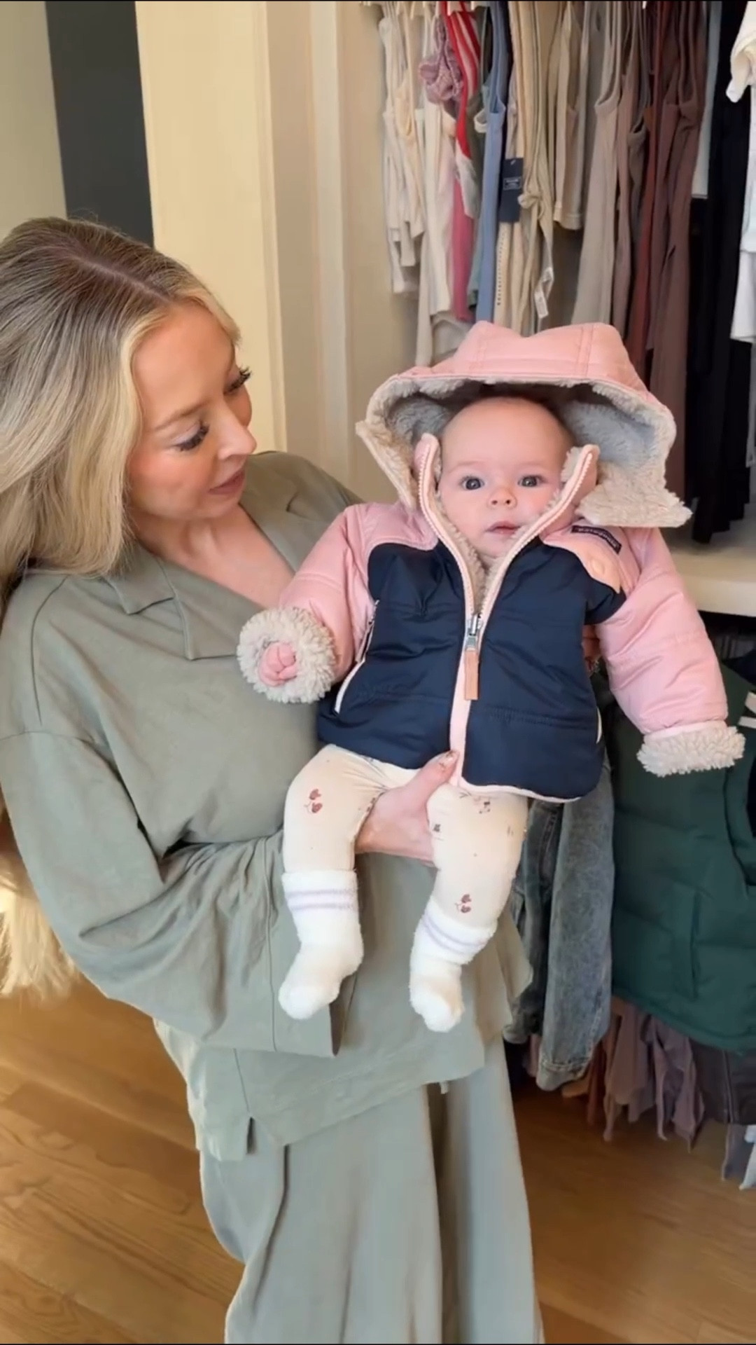 Even though Sutton’s first winter coat is way too big for her, it still looks so cute 😂❤️

#LTKmomlife #LTKBaby #LTKSeasonal