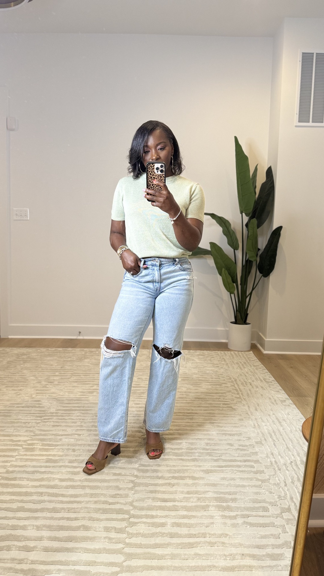 Really love this Zara top! It’s perfect for spring and looks great on! You can dress it up or down! Spring outfit, spring fashion, ootd, jeans, spring outfit

#LTKMothersDay #LTKgrwm #LTKootd