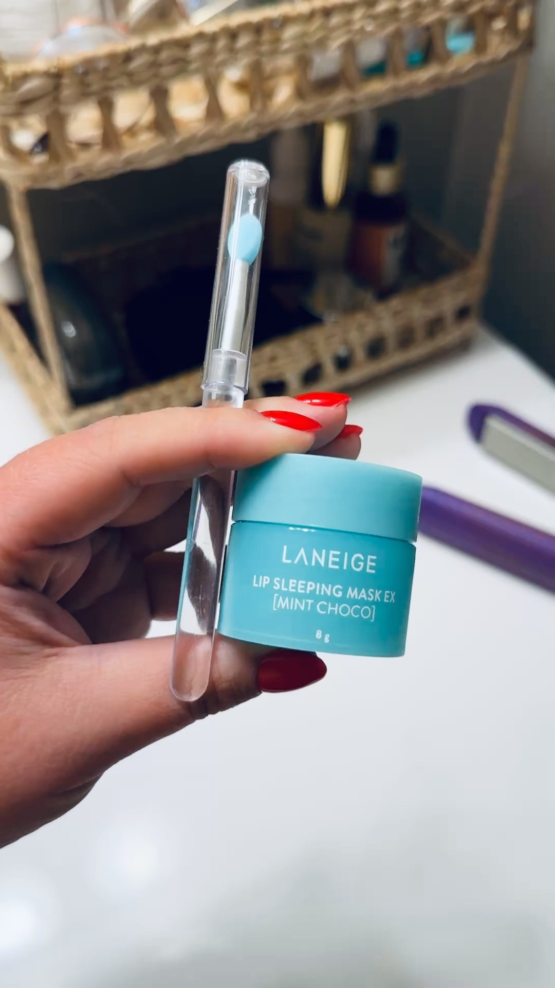 The Laneige lip mask has been one of my top fav beauty products for a few years now. This week I opened a new box & realized they didn’t have the little aplicator some of my other tubs have come with, so of course I had to order a little pack & couldn’t resist having them match. 

 