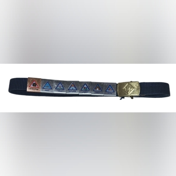 BSA Cub Scout Belt 42" w/ 7 Adventure Loops Merit Badge Awards Boy Scouts | Poshmark