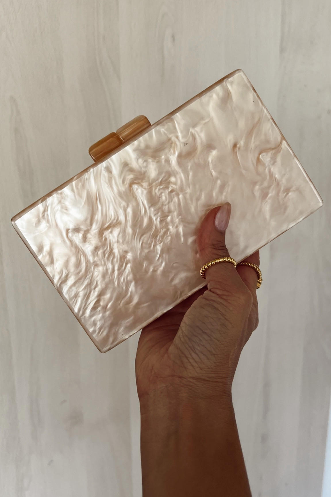 Prettiest most amazing summer clutch for $25 

#LTKitbag #LTKunder50 #LTKstyletip