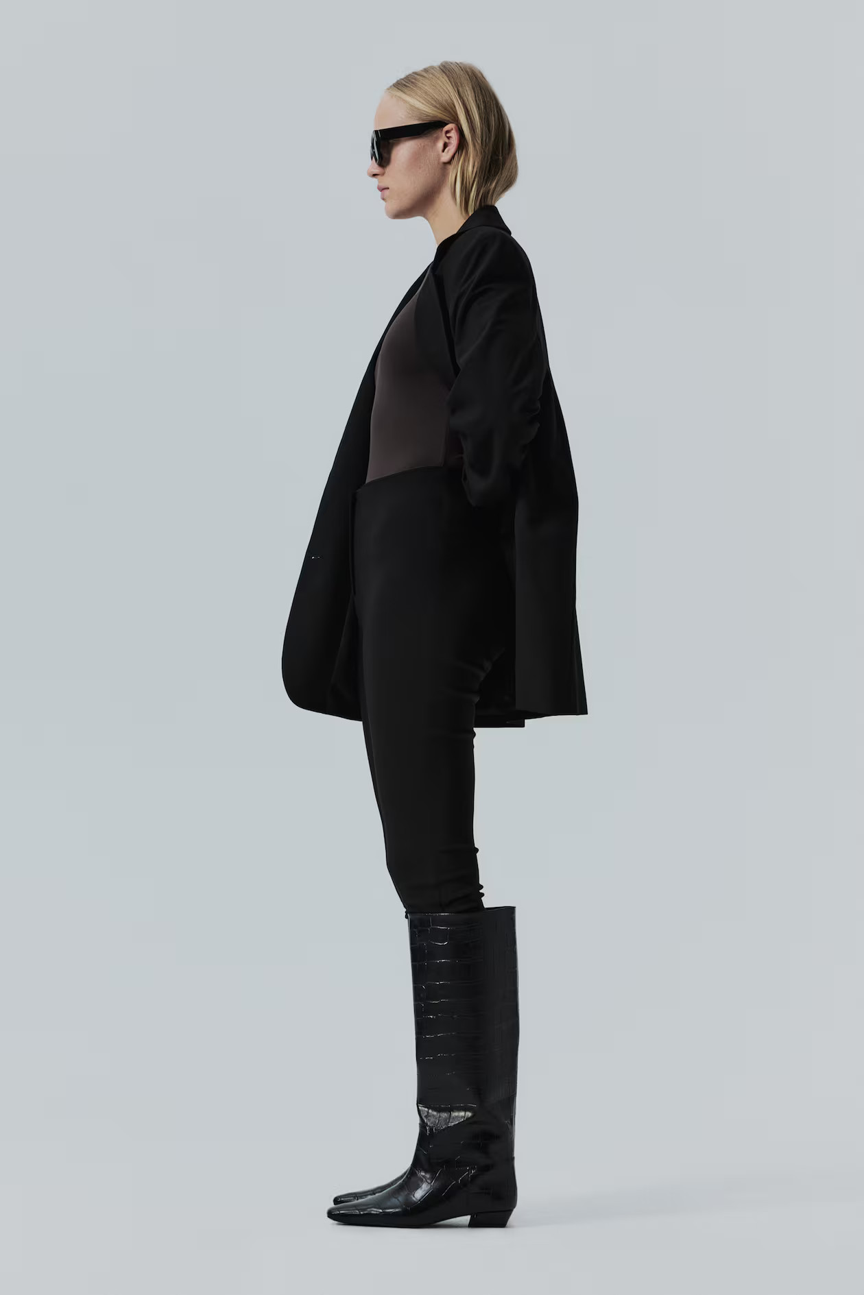 Sculpting Long-sleeved thong body | H&M (UK, MY, IN, SG, PH, TW, HK)