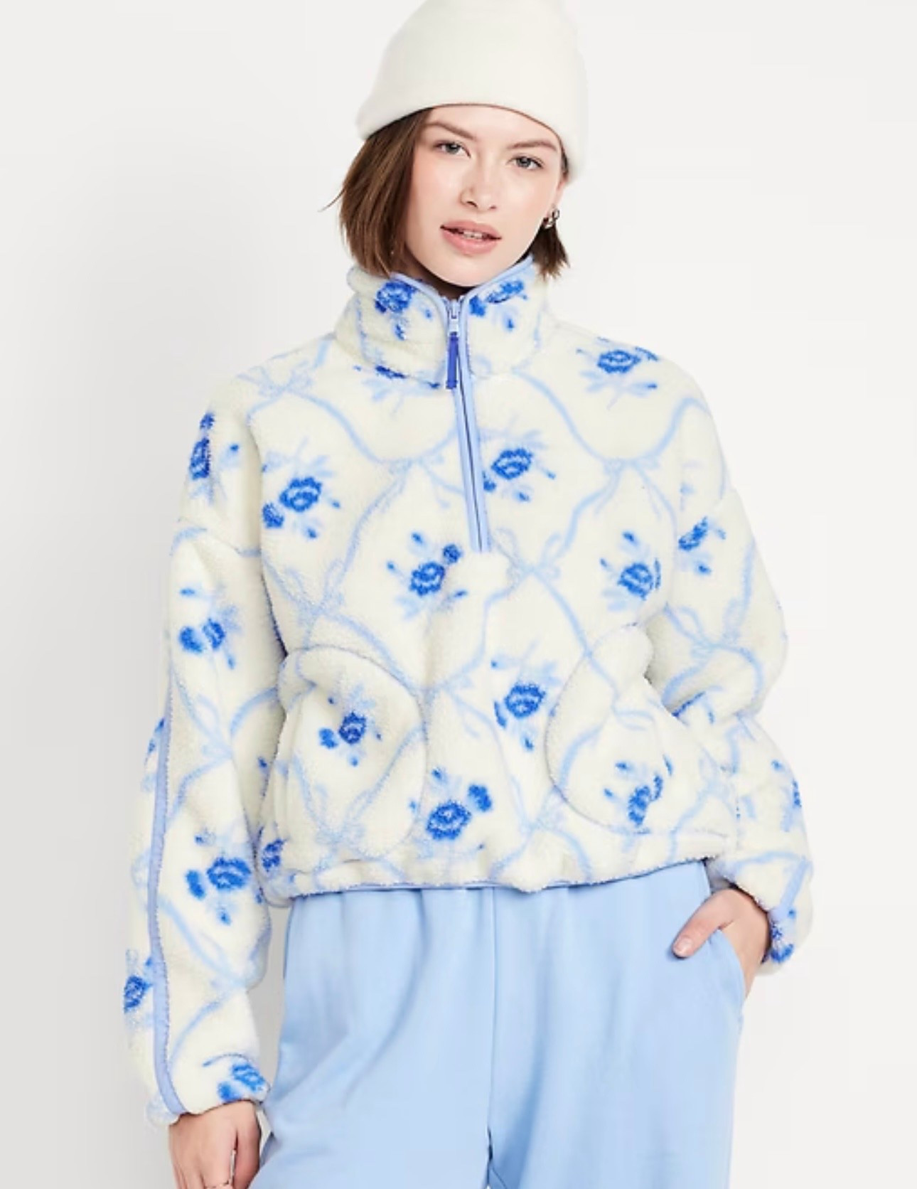 Just found the cutest pullover while scrolling and I couldn’t resist grabbing it! It’s 20% off today and it comes in 7 color ways!

#LTKSeasonal #LTKSaleAlert #LTKFindsUnder50