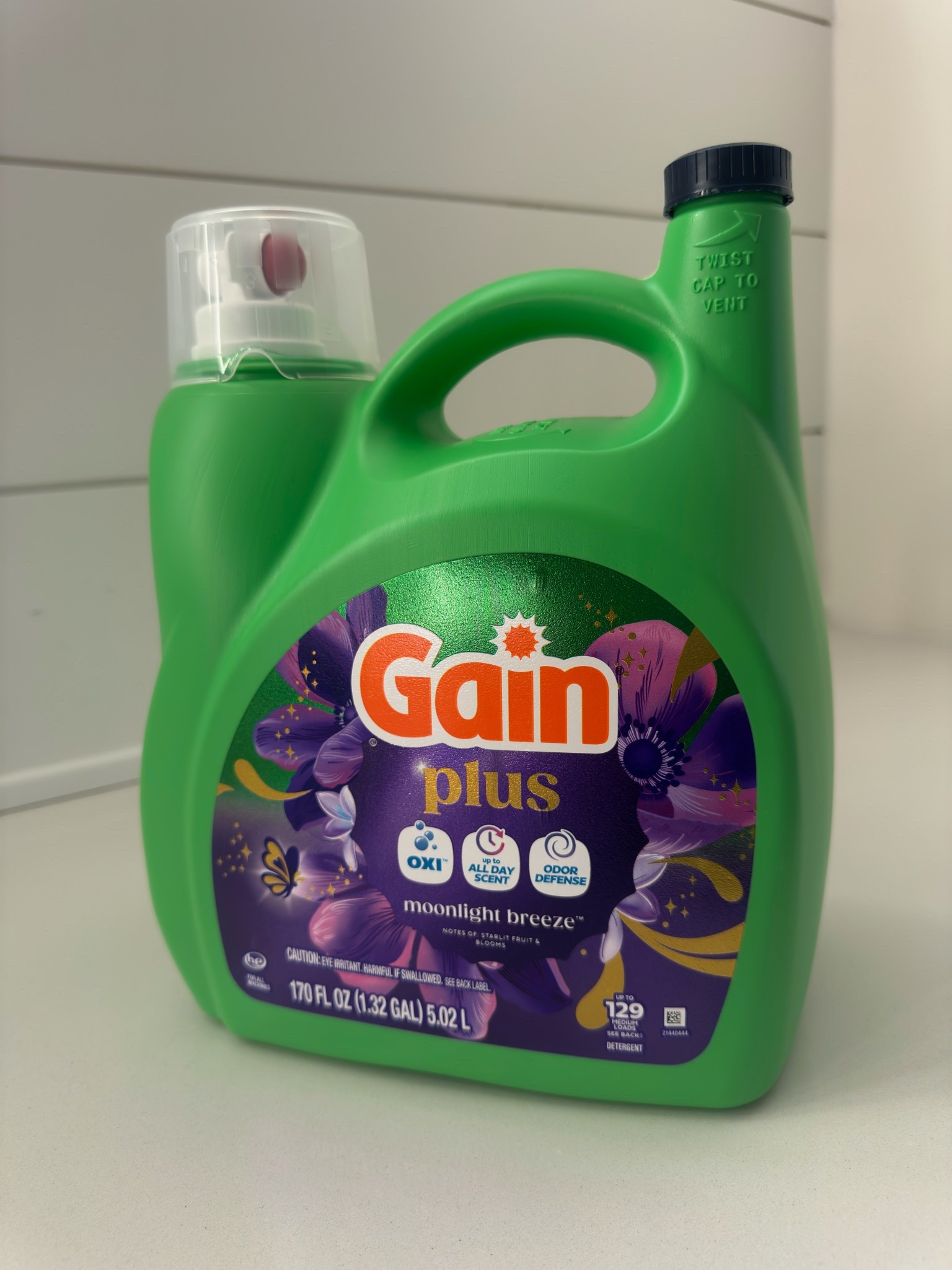 #ad Laundry day just got better with the new @ilovegain plus! My fav scent is the moonlight breeze and now the scent will last all day and blocks out odor?!? (Hello my husbands gym clothes) and not to forget that OXl is now involved! I'm obsessed and if you comment laundry I will send you the link!
#TargetPartner #targetstyle, #gain, #ilovegain
@target
#liketkit @shop.ltk 