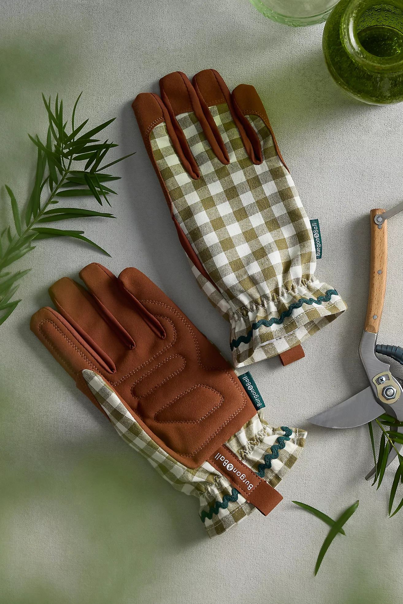 Burgon & Ball Gingham Garden Gloves | Anthropologie (US)