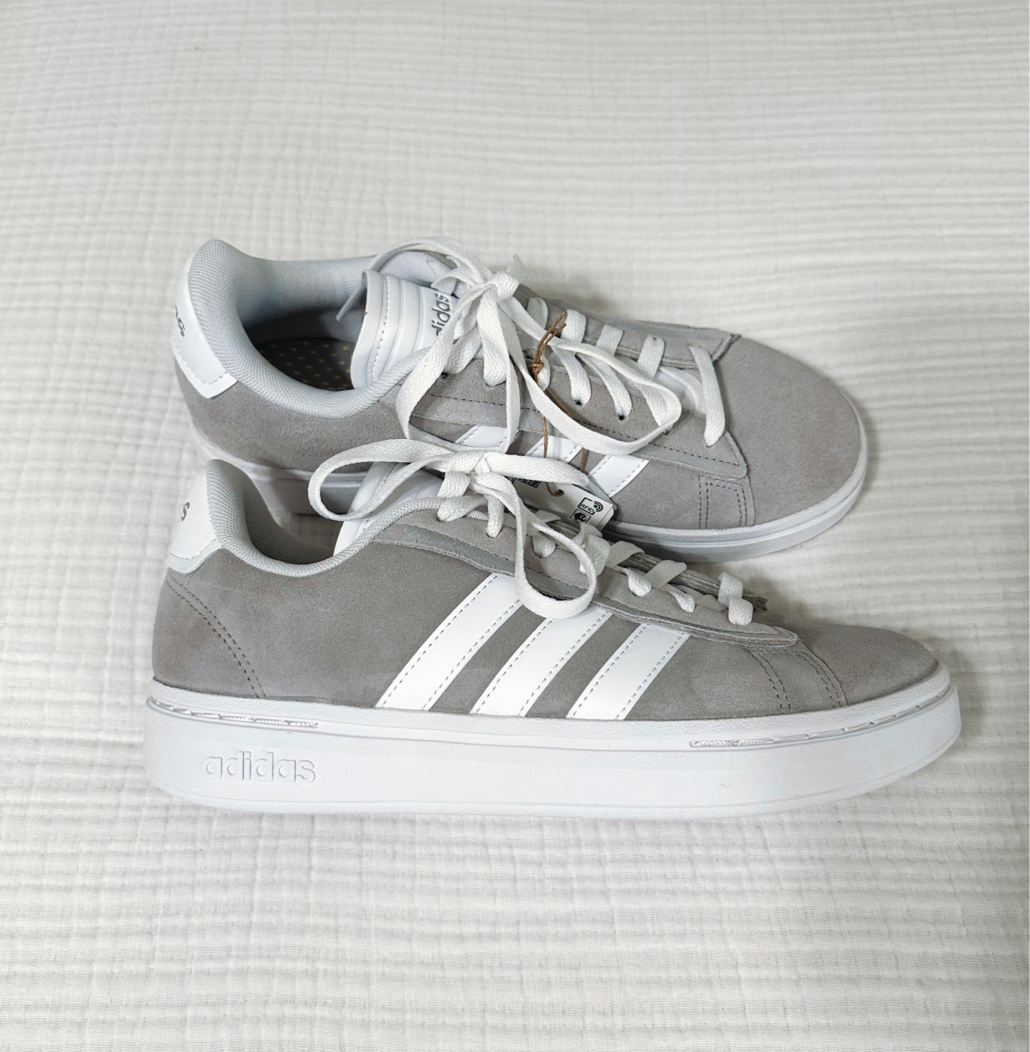 Adidas shoes 

#LTKFind #LTKshoecrush #LTKBacktoSchool