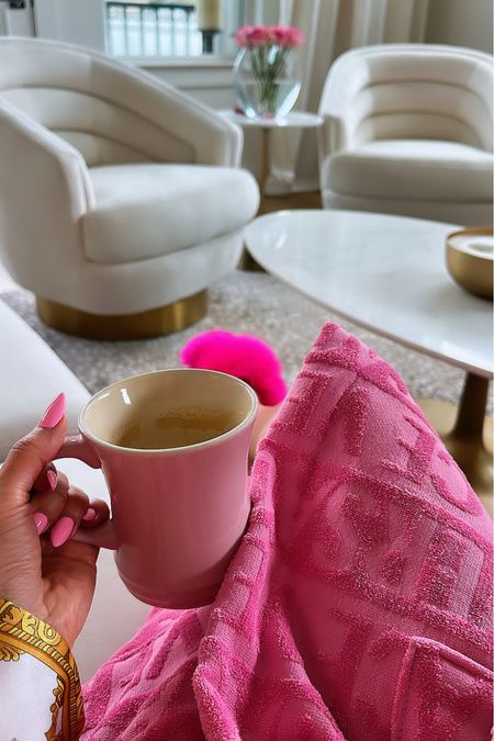 Cozy Glam Coffee Moment🩷☕️
I live in this robe and sharing all of our home decor and furniture here

#LTKhome