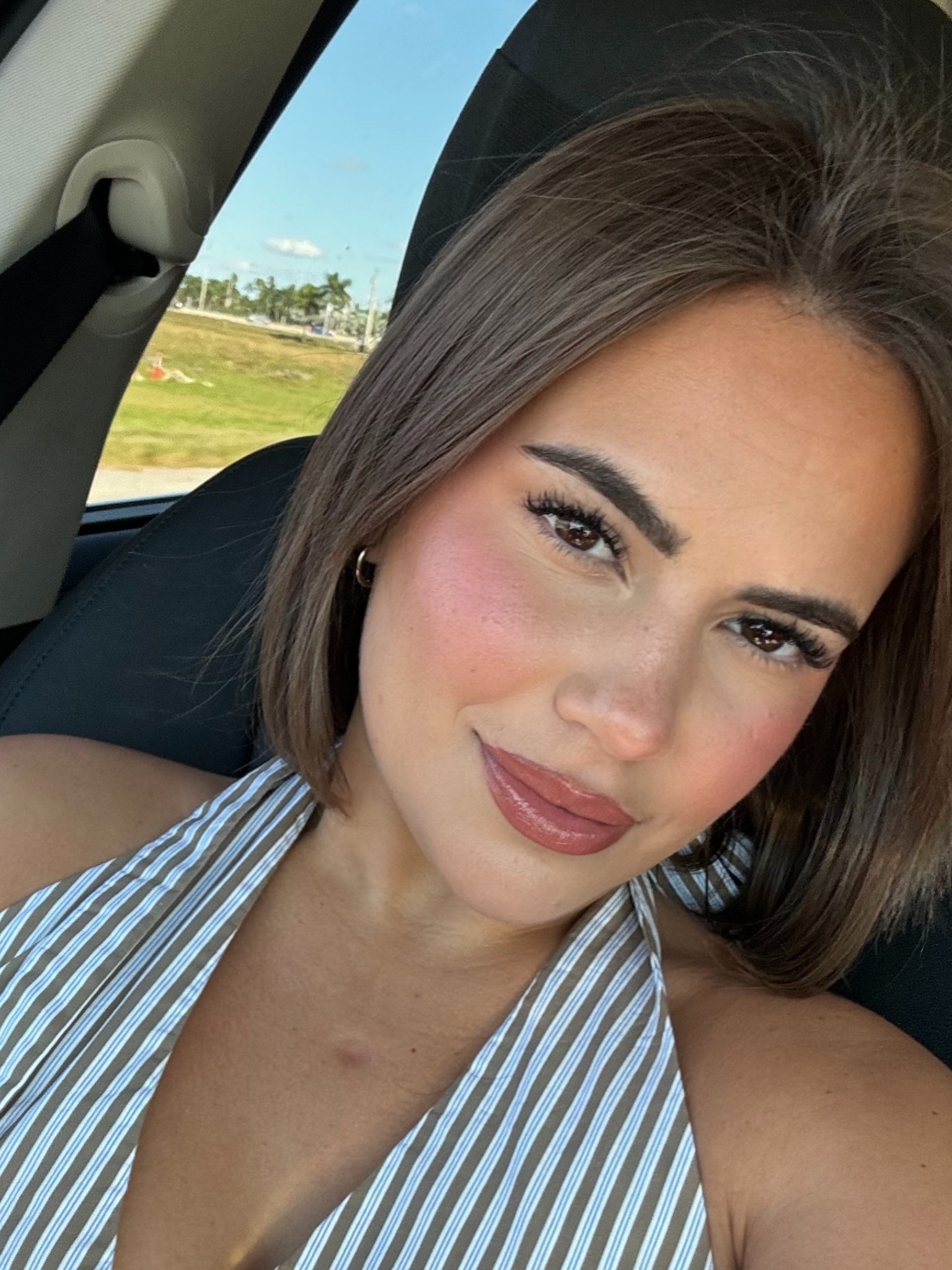 Minimal fresh makeup lately > 

#LTKBeauty #LTKmomlife