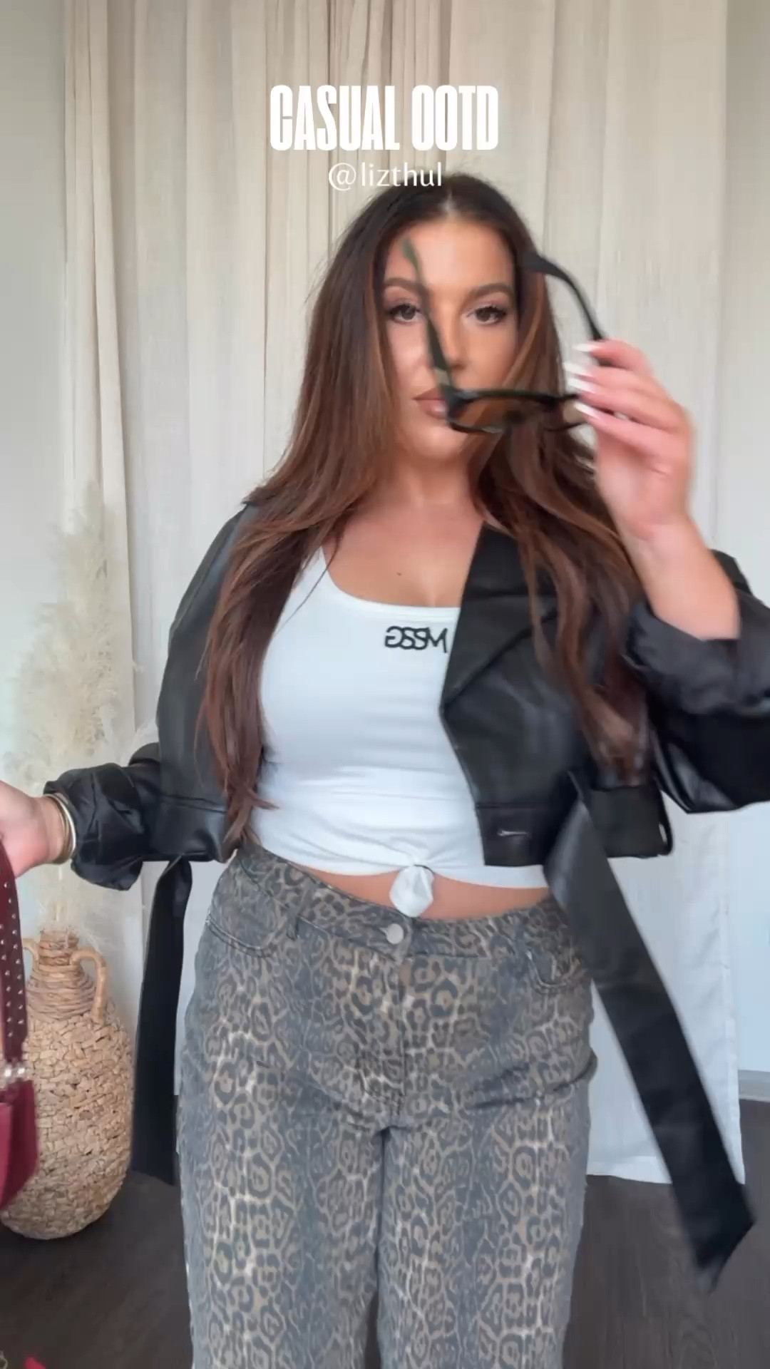 Affordable OOTD Look! 🖤
Jeans: 12 (could’ve sized down, stretch!)
Top: L
Jacket: 10


#LTKStyleTip #LTKMidsize