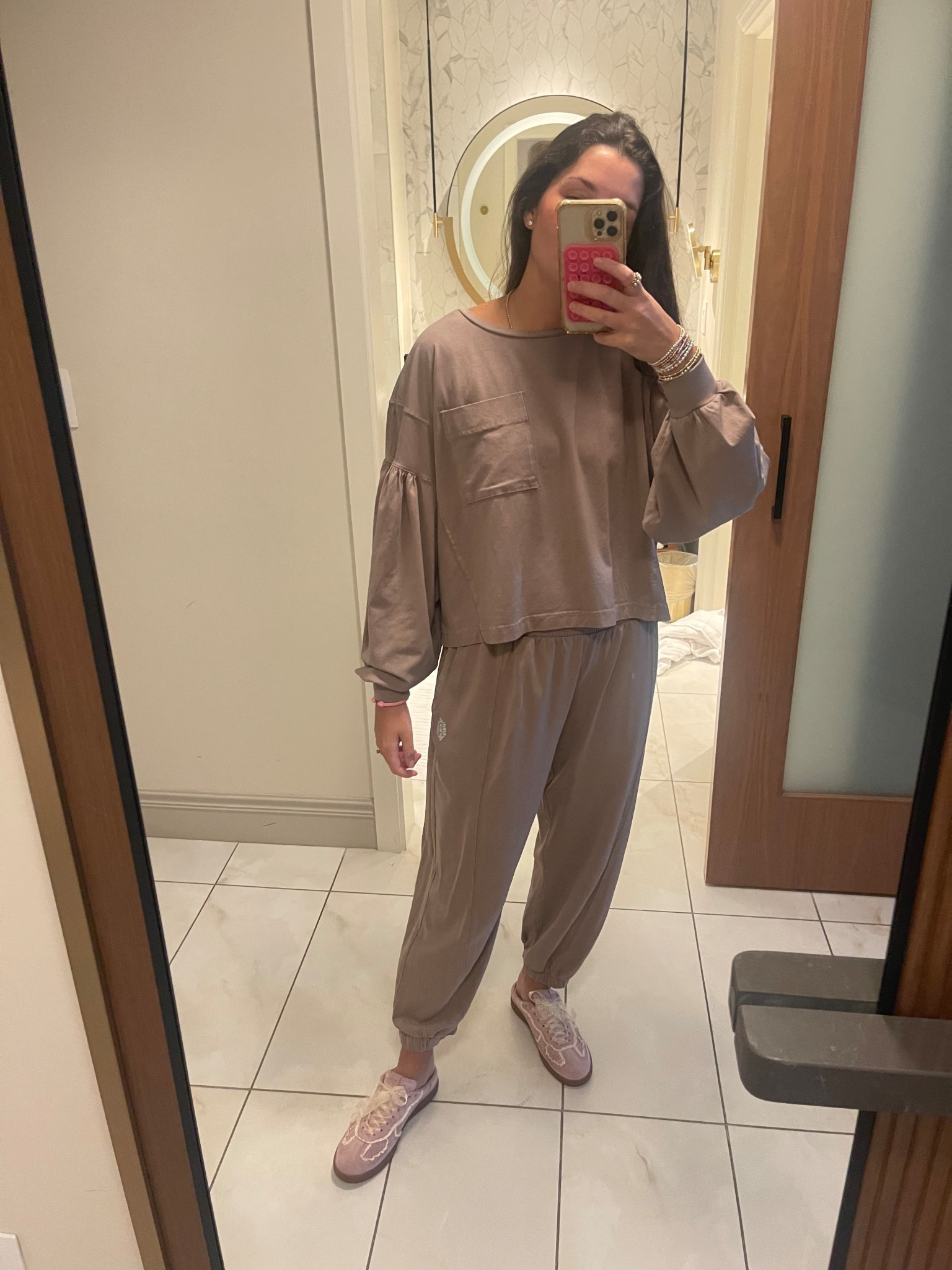 free people hot shot recovery set 


#LTKmomlife #LTKGiftGuide #LTKHoliday