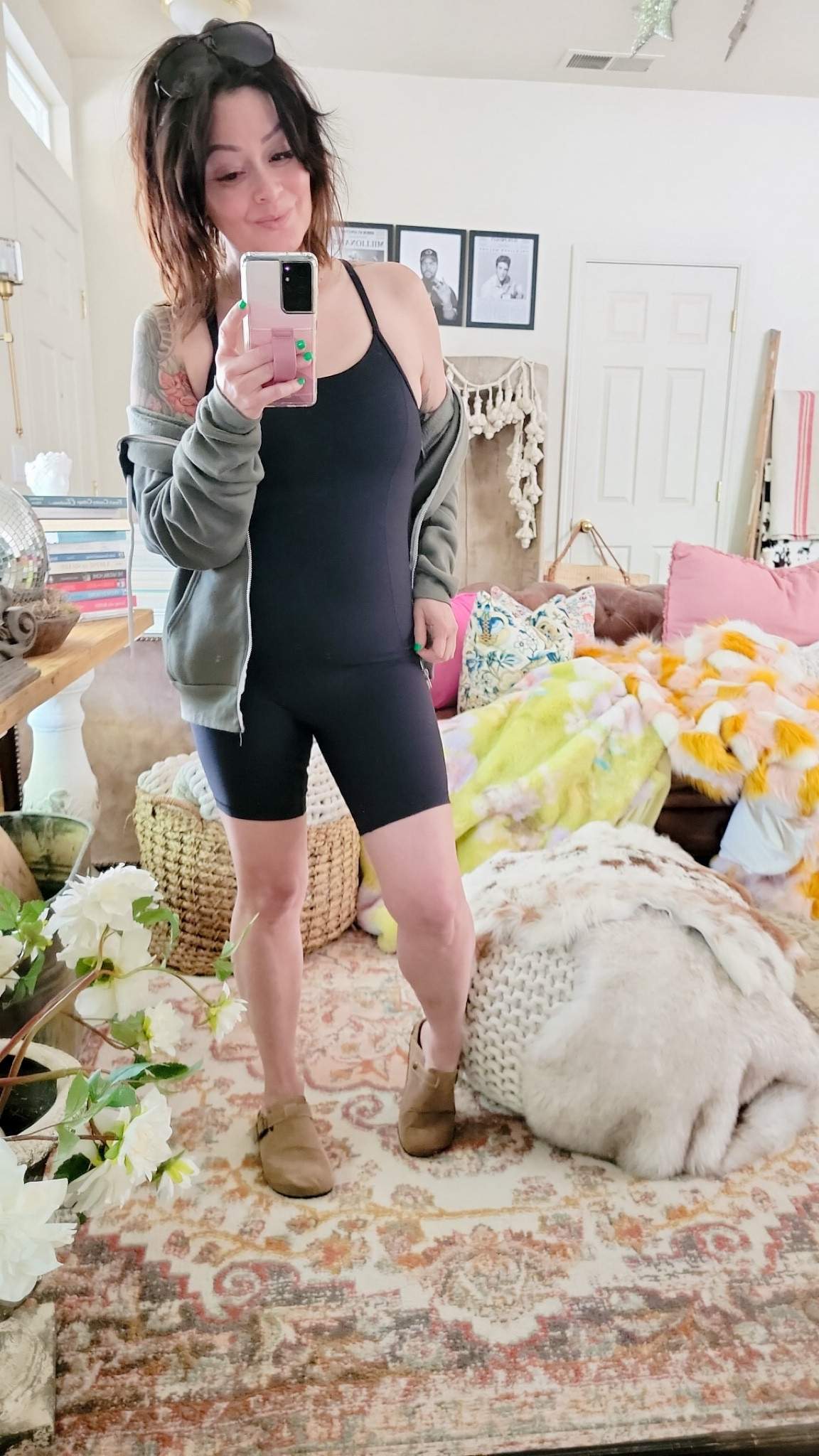 Wearing a size small
Size 6 in shoes
When shopping Kinsley Armelle use my code: ALIT20

#LTKstyletip #LTKActive #LTKtravel