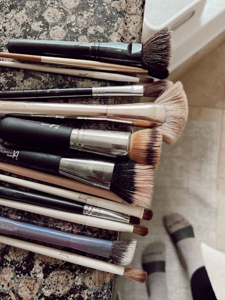 Makeup brush cleaner - how to clean your makeup brushes - makeup brushes - how to

#LTKbeauty #LTKFind #LTKunder50
