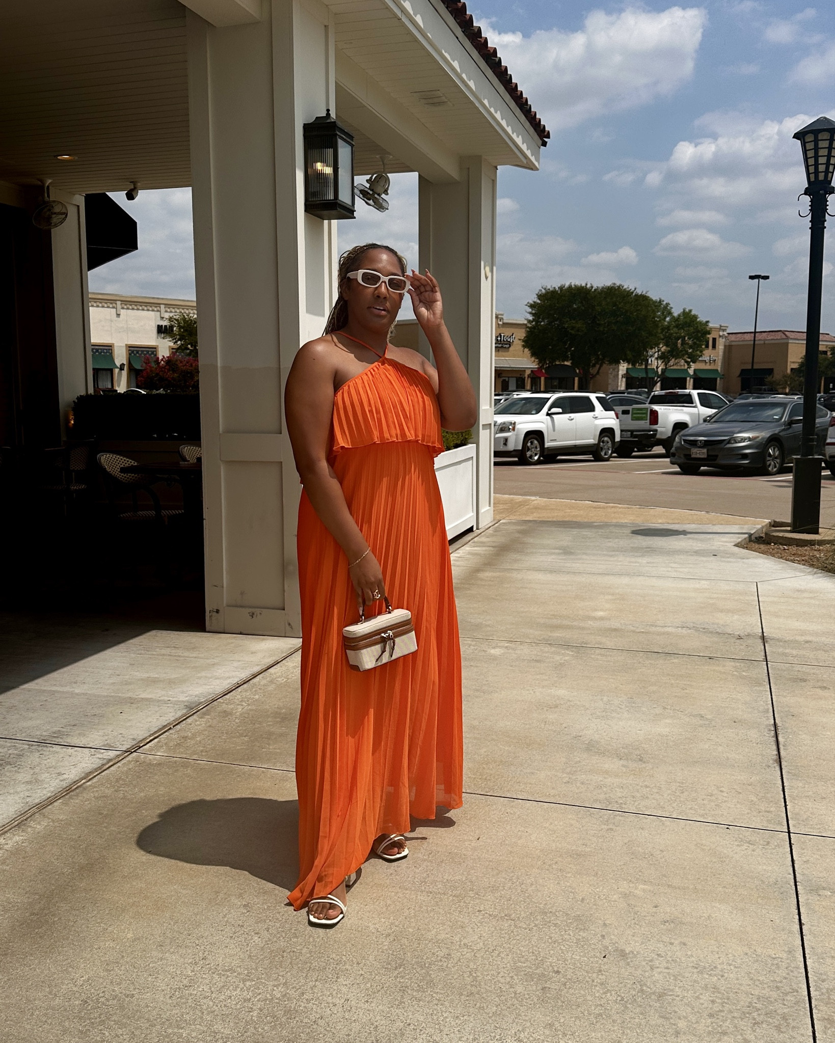 Color is my color 🍊

#twopieceset
#pleatedskirt #brunchoutfit #vacationlook

#LTKFindsUnder50 #LTKMidsize #LTKStyleTip