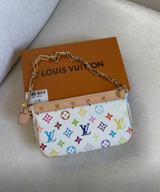 louis vuitton murakami pochette dhgate  

 #LTKFindsUnder50 #LTKFindsUnder100 #LTKStyleTip