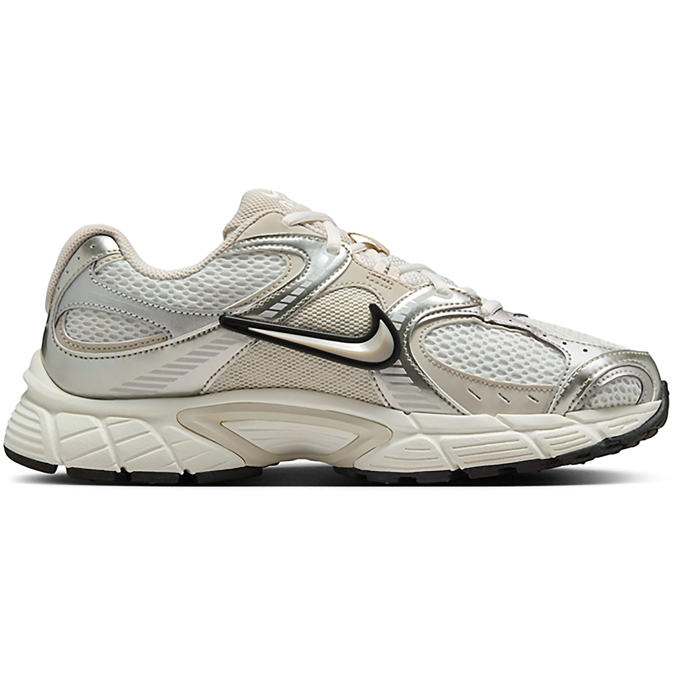 Nike Women's V5 Runner Shoes | Academy Sports + Outdoors