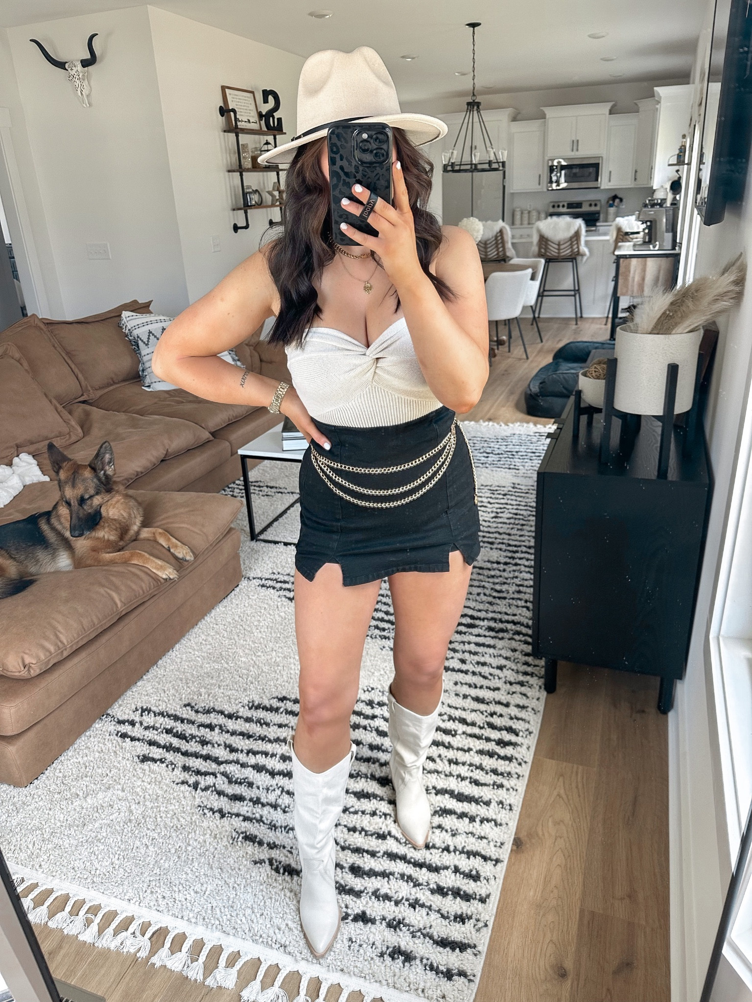 Top — xs
Skort — xs
Belt — small

western fashion | western outfit | country concert outfit | Nashville outfit | Levi’s denim shorts | Levi’s cutoffs | ivory western boots | ivory cowgirl boots | white western boots | white cowgirl boots | white cowboy boots | ivory cowboy boots | gold chain belt | knit tube top | black denim skirt | rodeo outfit 



#LTKunder100 #LTKshoecrush #LTKunder50