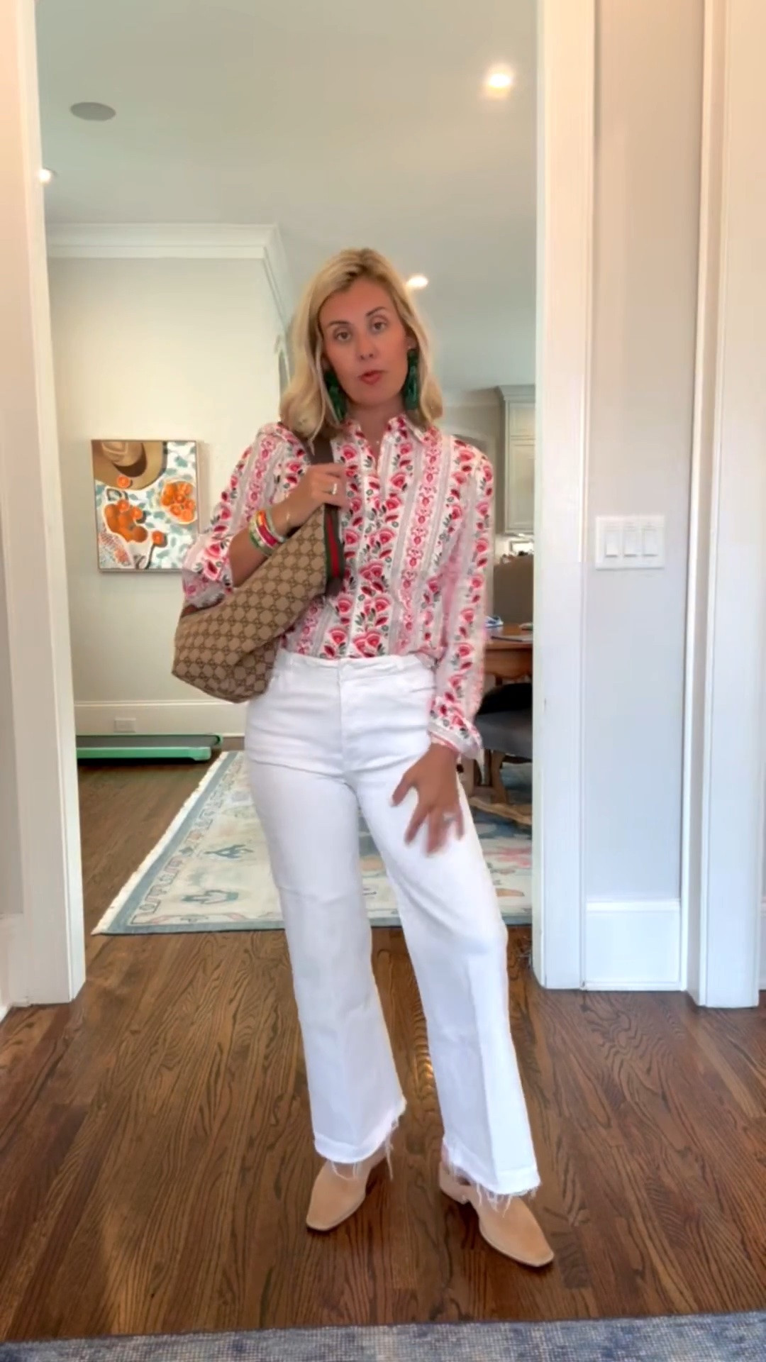 My fave white jeans…..yes I wear after Labor Day and year round. The Sienna top from Boden has quickly become one of my all-time favorite shirts. 

Blouse  - 2 
Jeans - 2
Mules - 8 tts 

Codes:
Boden - WXNW
Allie + Bess - Catherine20


#LTKdayinmylife #LTKootd #LTKmomlife