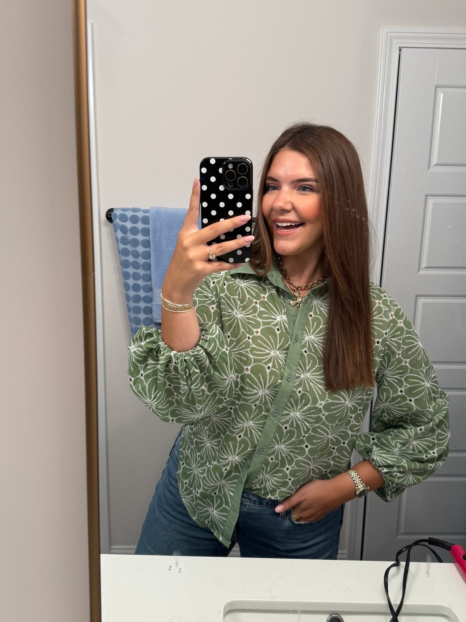 love this top for transitioning to fall! 

#LTKStyleTip #LTKFindsUnder50 #LTKSeasonal