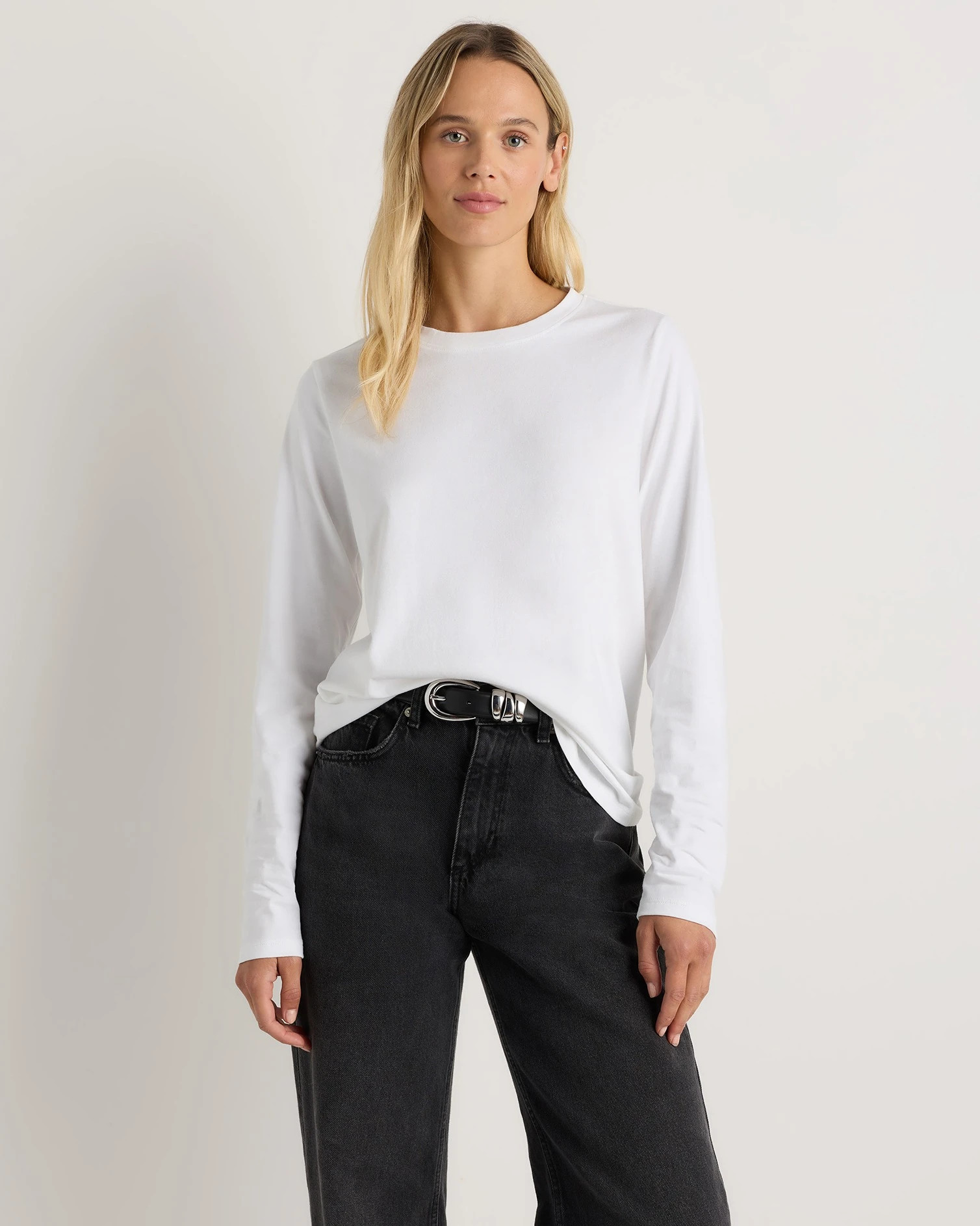 Quince | Women's Classic Long Sleeve T-Shirt in True Black, Size XS, Organic Cotton | Quince