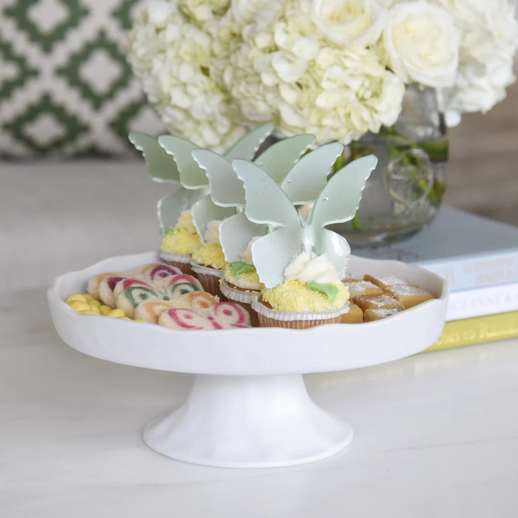 Nube Round Pedestal Cake Plate | Fig and Dove