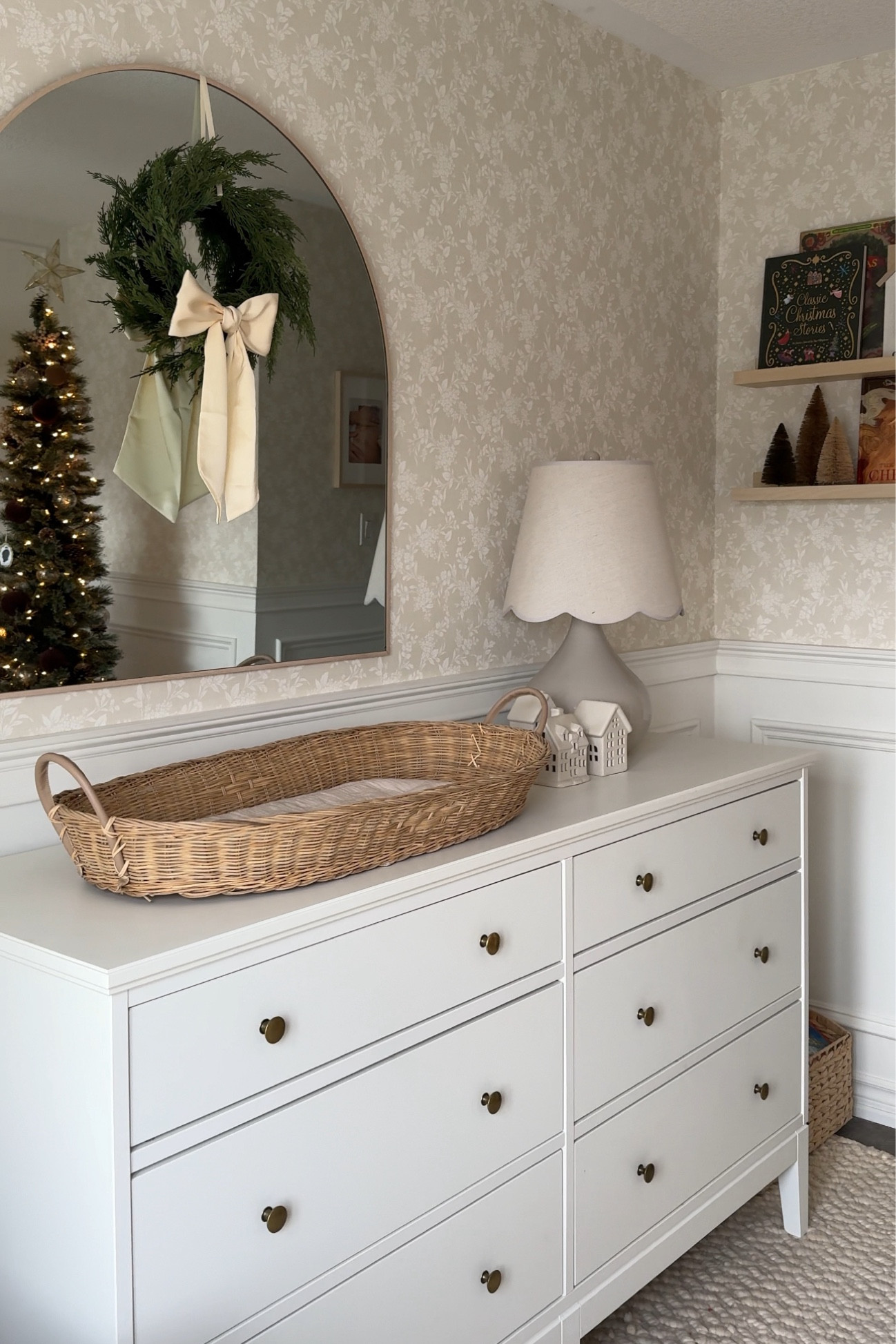 Creating Christmas magic in the nursery ✨ @wayfair #wayfair #wayfairpartner