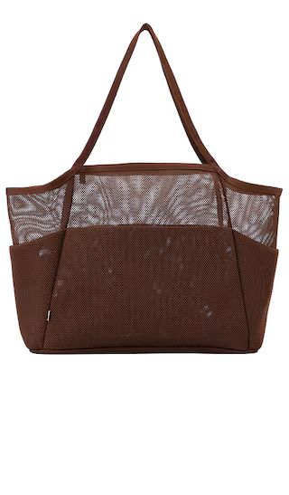 The Beach Tote in Maple | Revolve Clothing (Global)