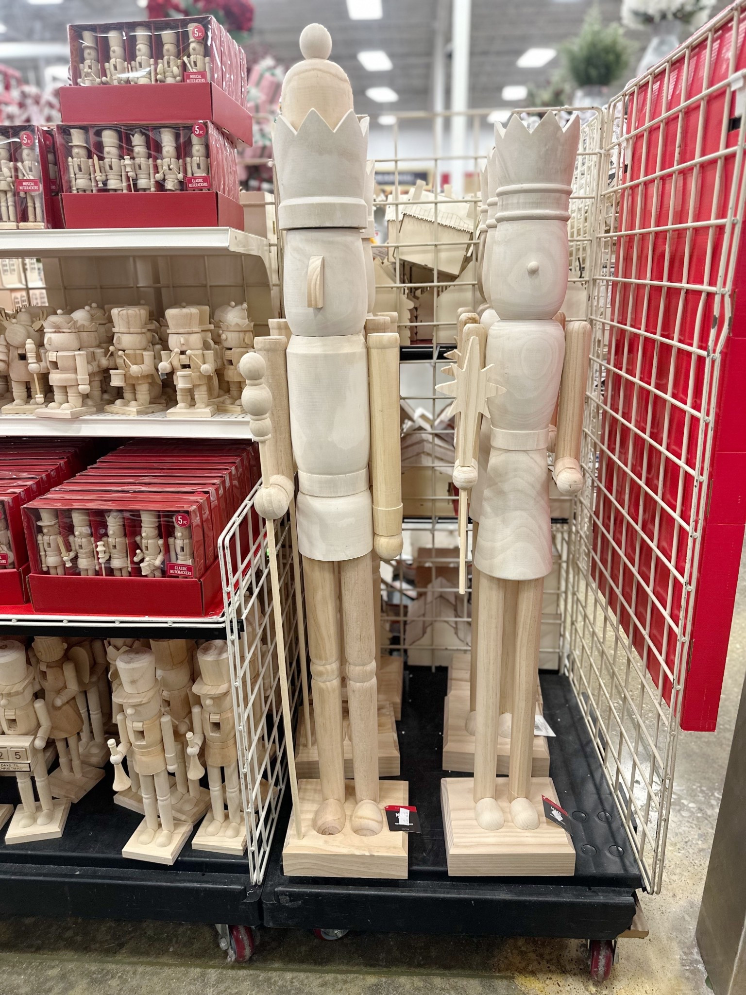 I saw these cute 4ft. wooden nutcrackers this week.

They are on major sale and will sell out quickly.

These would be the cutest Christmas decor beside your Christmas tree, beside your front door or your fireplace. 


#LTKFindsUnder100 #LTKHome #LTKSeasonal
