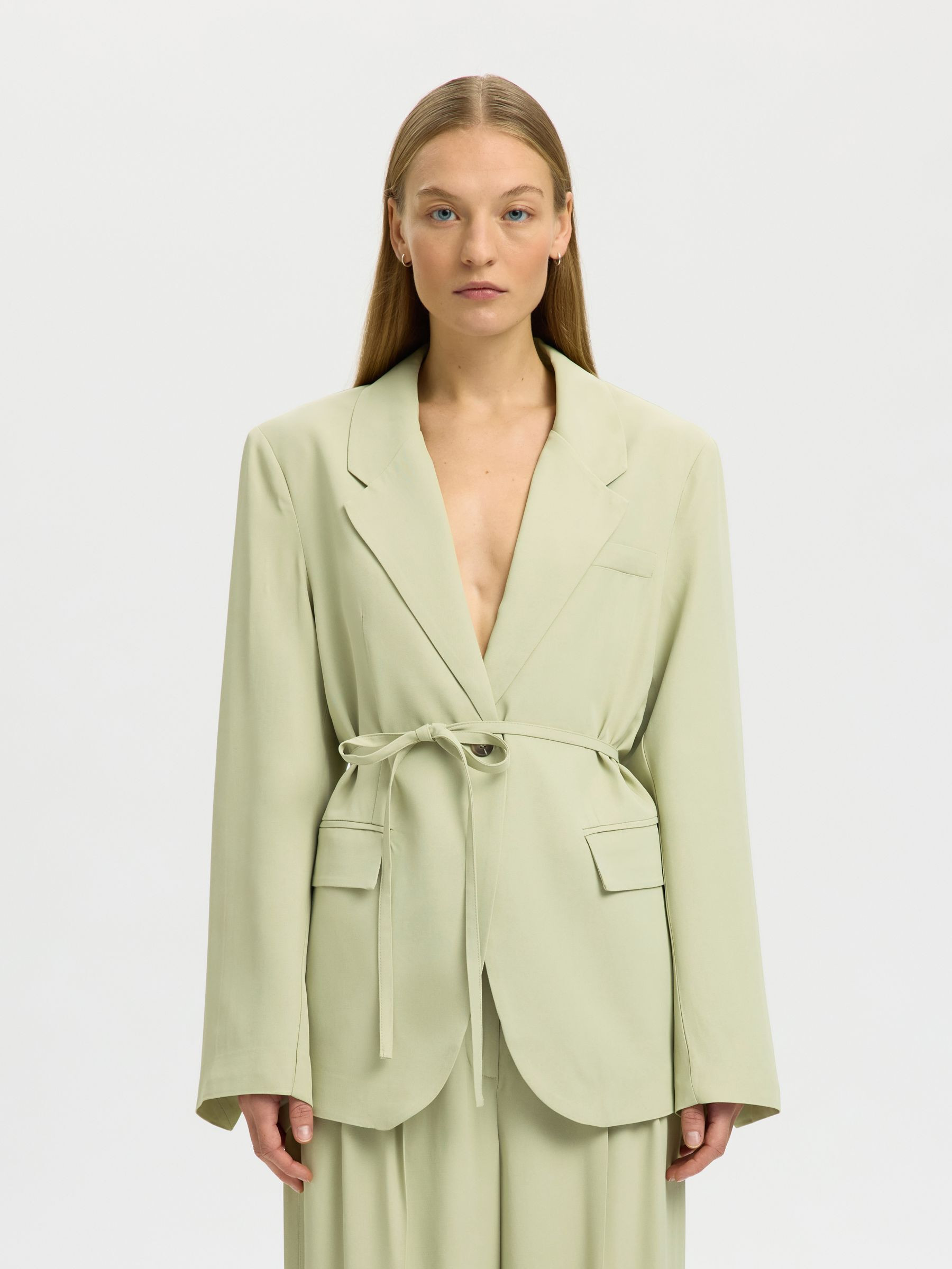 BELTE OVERSIZED BLAZER2 299,95 kr | Selected