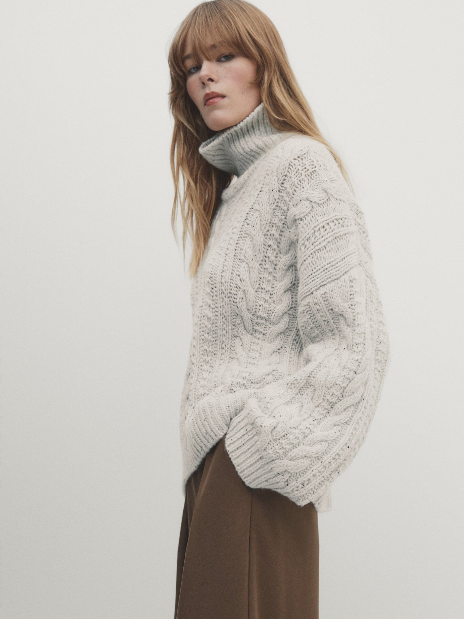 Knickerbocker yarn cable-knit sweater with a high neck | Massimo Dutti UK