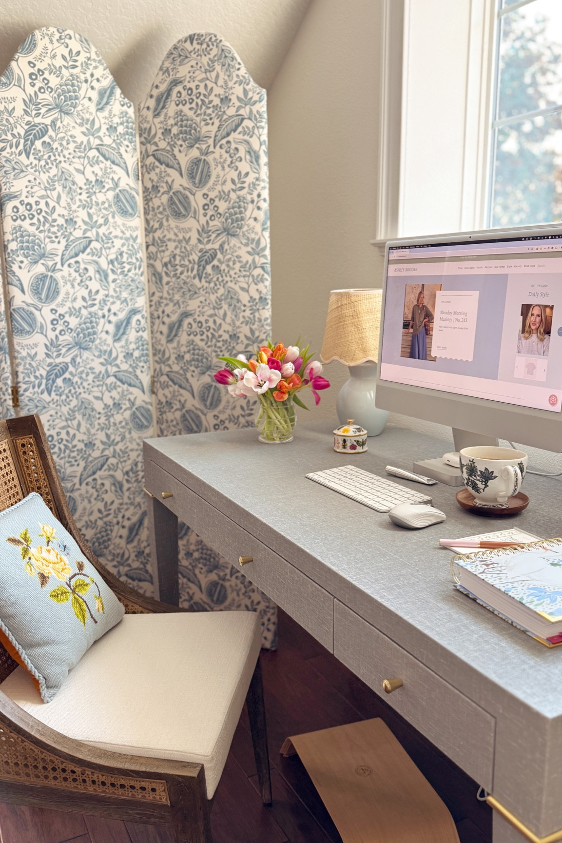 Pretty little desk things! 

#LTKFindsUnder100 #LTKStyleTip #LTKHome