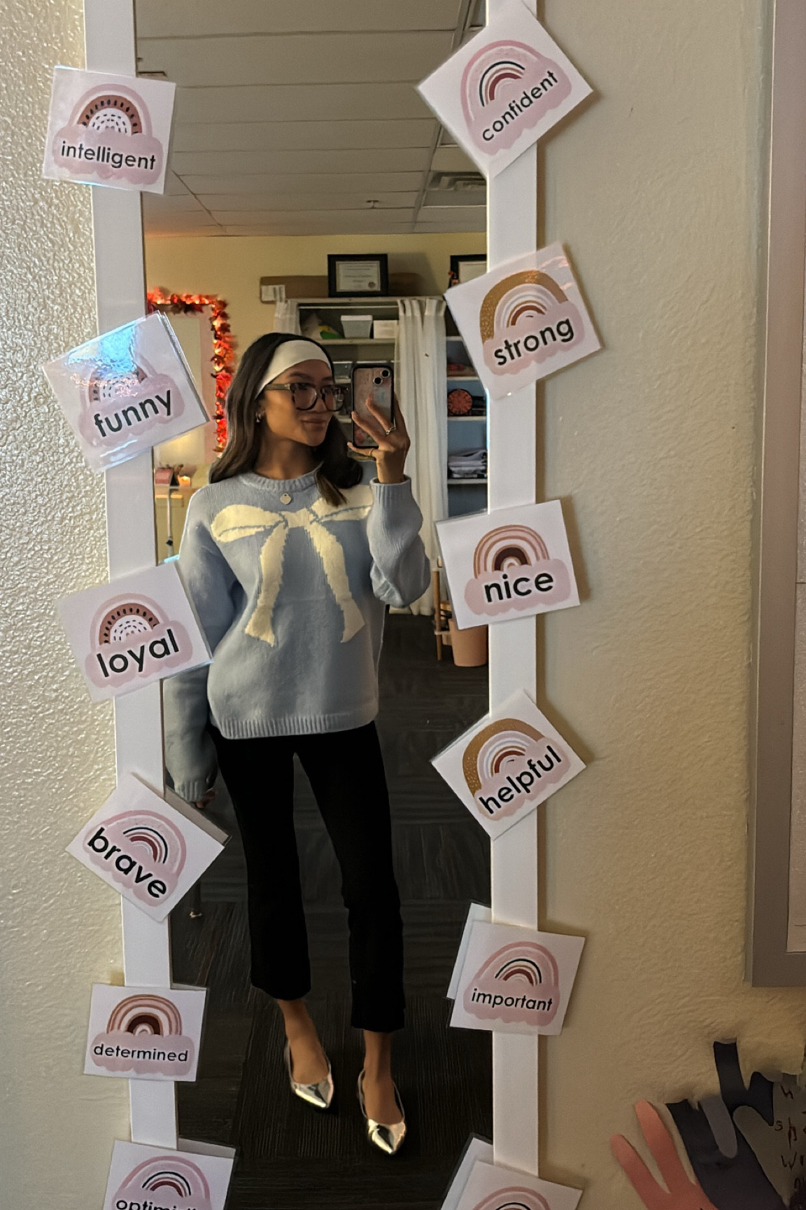 this sweater 😍🩵 

#LTKStyleTip #LTKWorkwear #LTKU